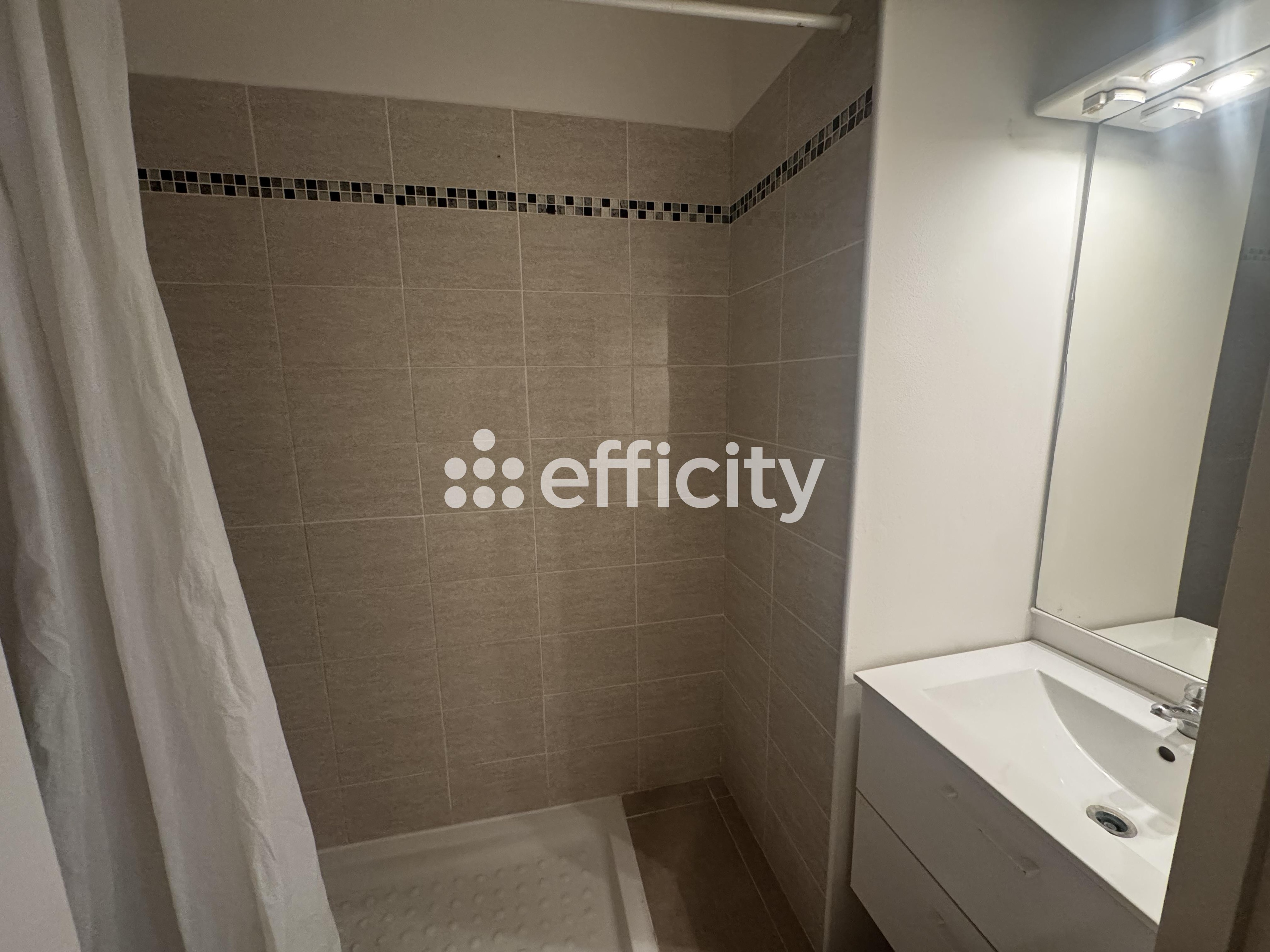 Achat immobilier Appartement 1 pièces  30m2 à Nice (06300) - Photo n°8