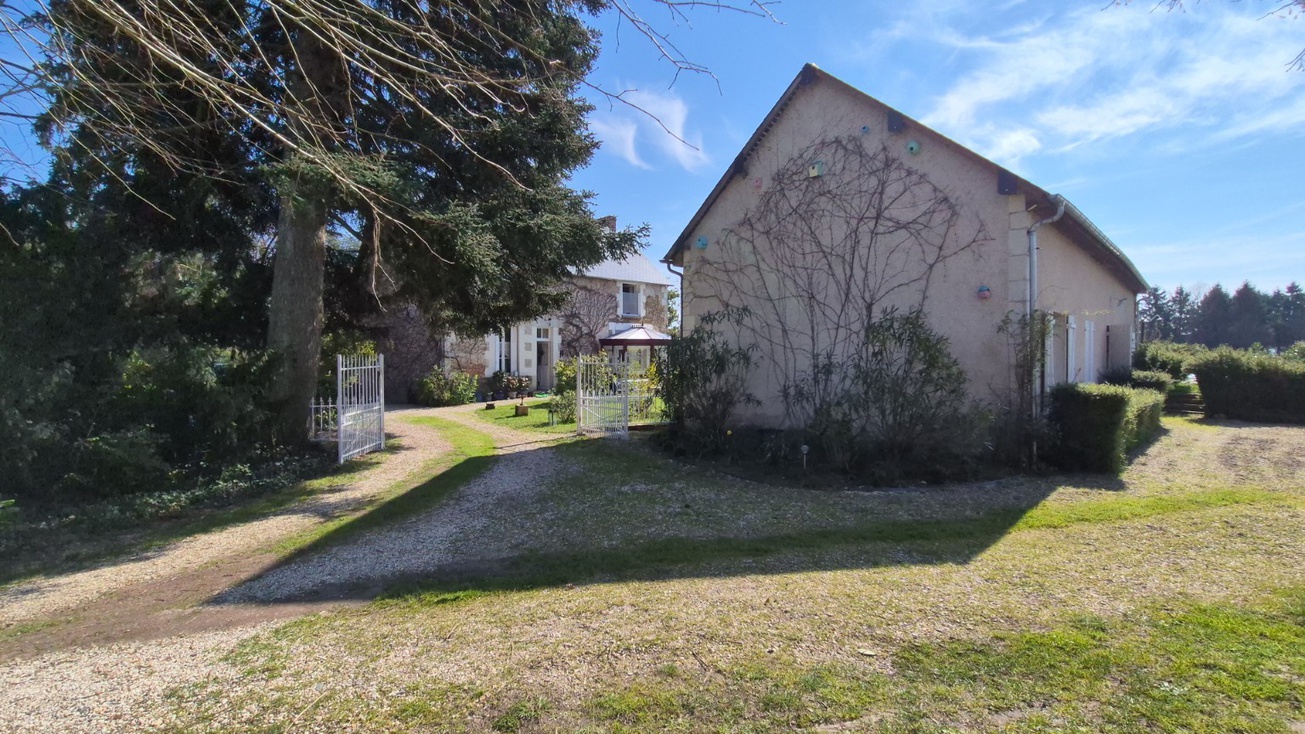 Achat immobilier Maison 7 pièces  244m2 à Châtillon-sur-Indre (36700) - Photo n°6