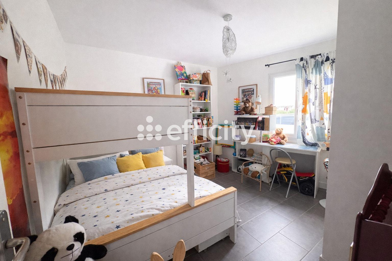 Achat immobilier Maison 4 pièces  80m2 à Saint-Magne-de-Castillon (33350) - Photo n°4