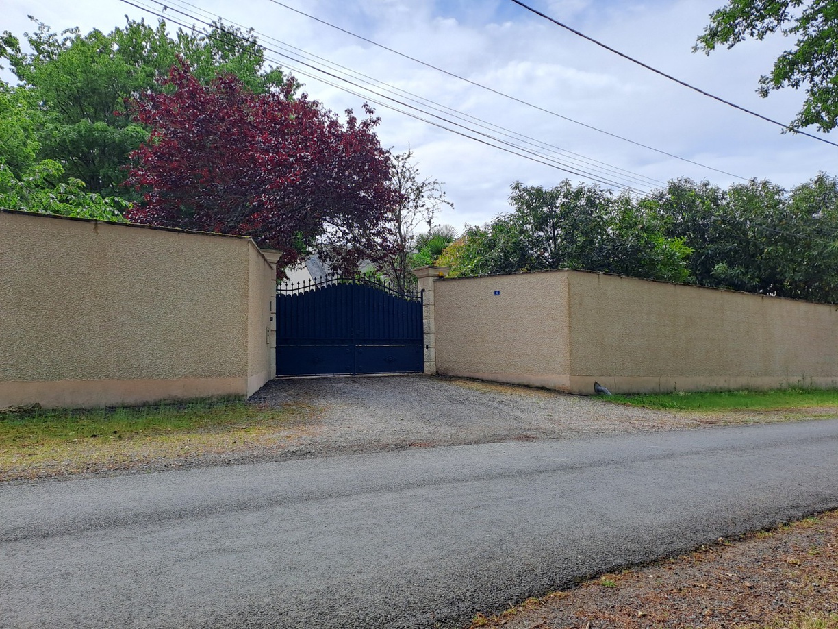 Achat immobilier Maison 5 pièces  184m2 à Le Magny (36400) - Photo n°21