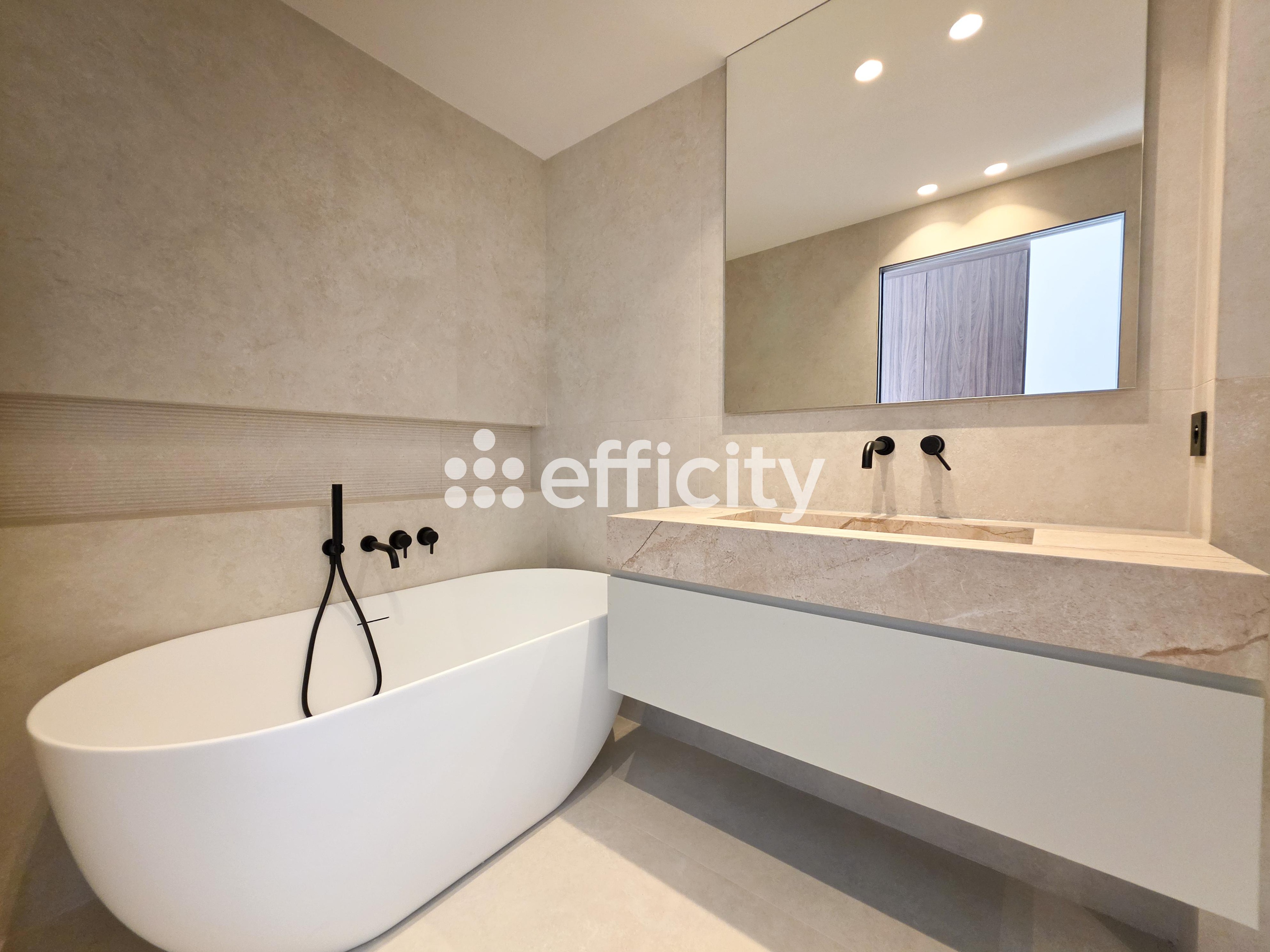 Achat immobilier Appartement 3 pièces  90m2 à Cannes (06400) - Photo n°8