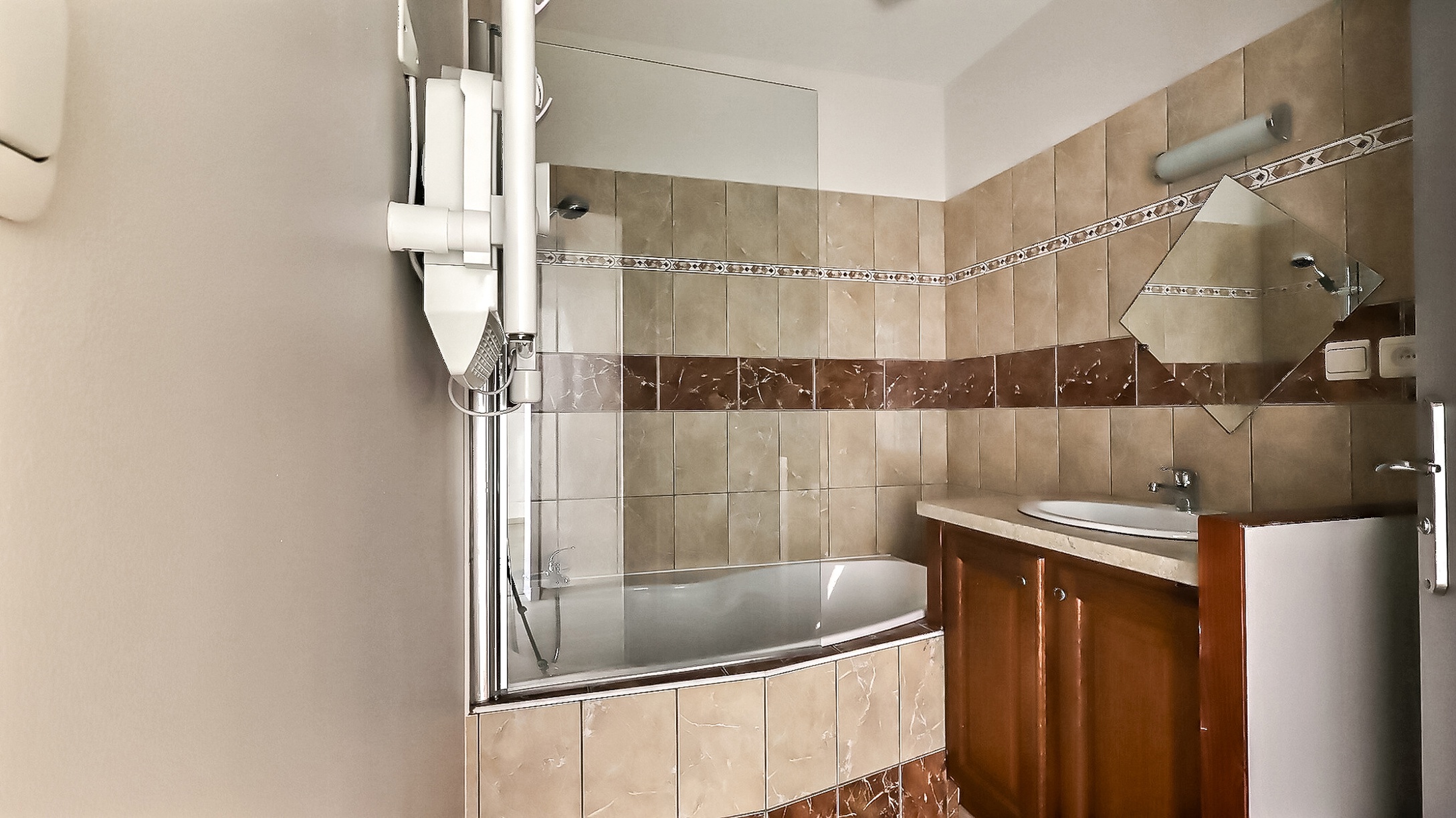 Achat immobilier Appartement 2 pièces  41m2 à Saint-Gilles (30800) - Photo n°5