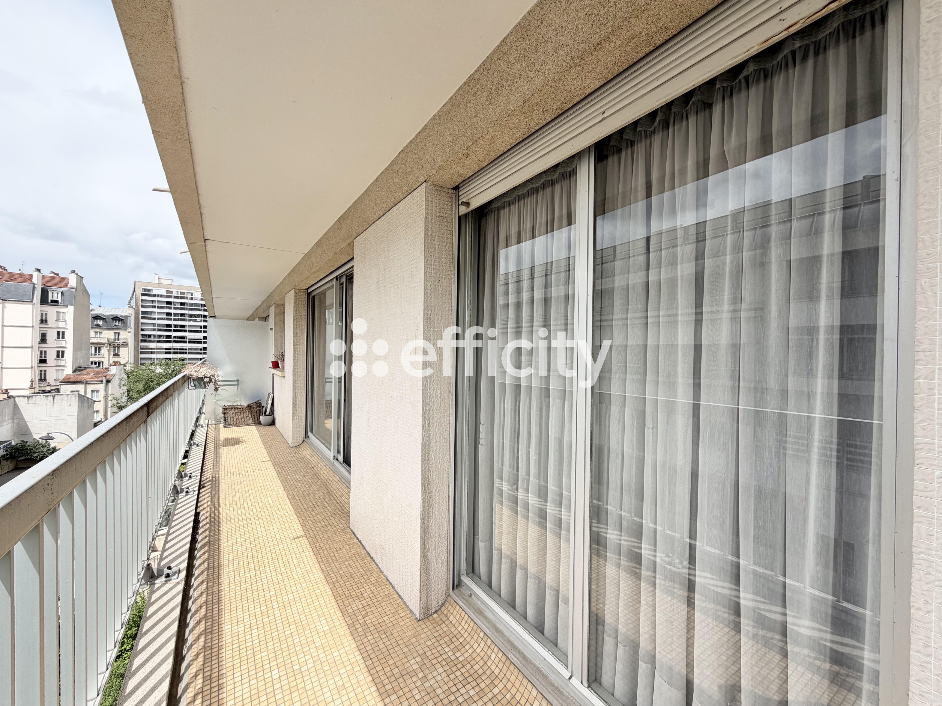 appartement 3 pièces - 70m2 à Paris (75012)