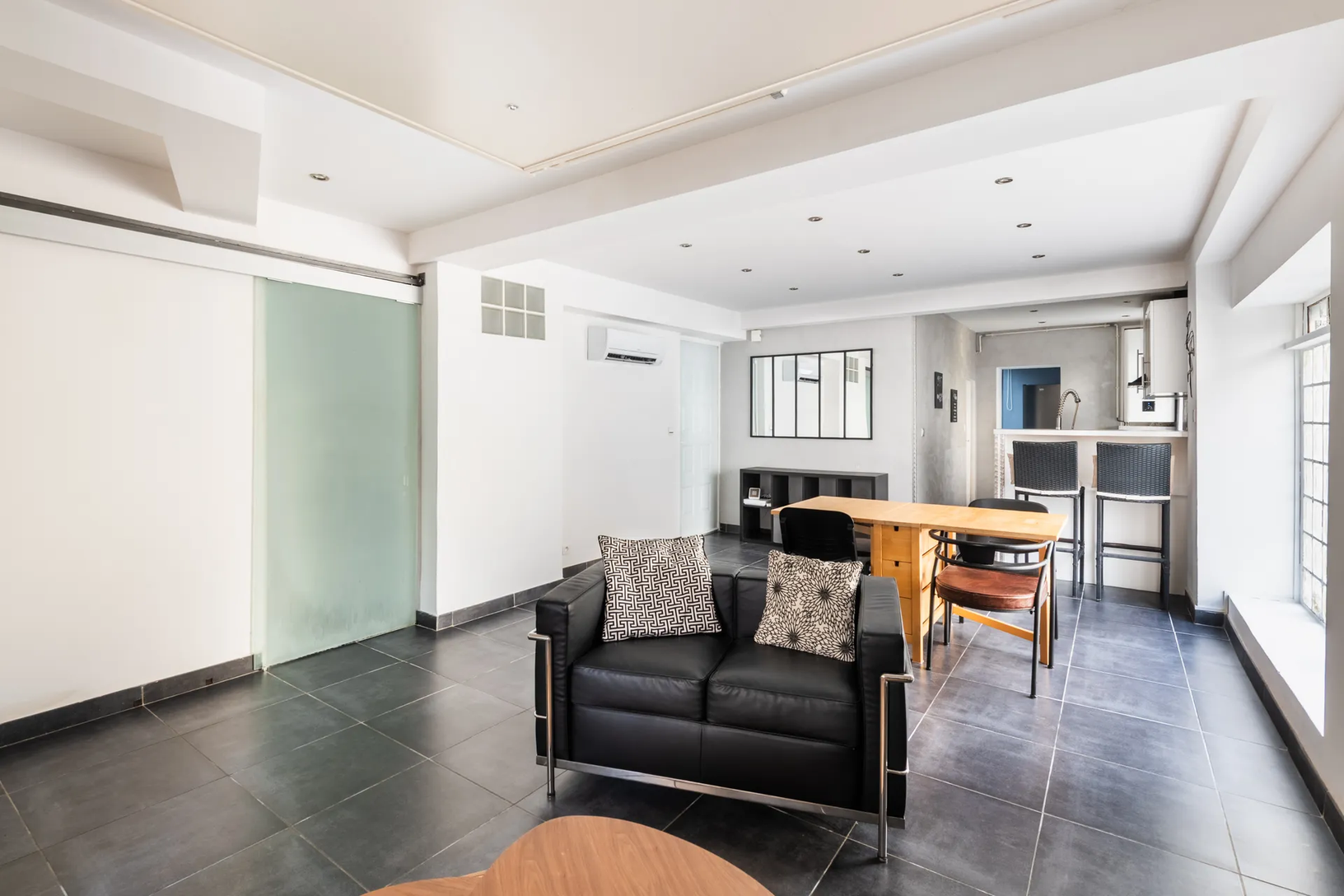 Achat immobilier Appartement 2 pièces  63m2 à Marseille (13008) - Photo n°5