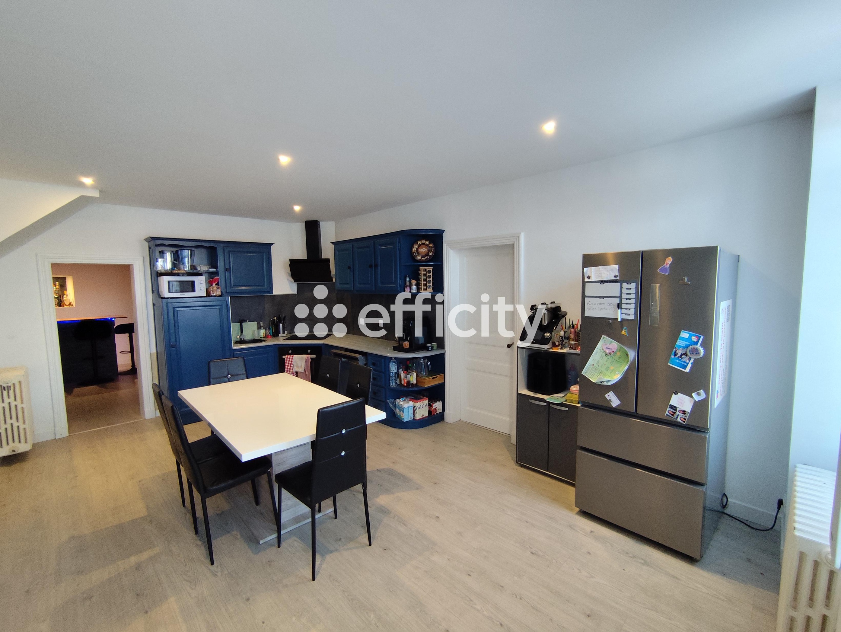 Achat immobilier Maison 7 pièces  140m2 à Sainte-Gemme (17250) - Photo n°6