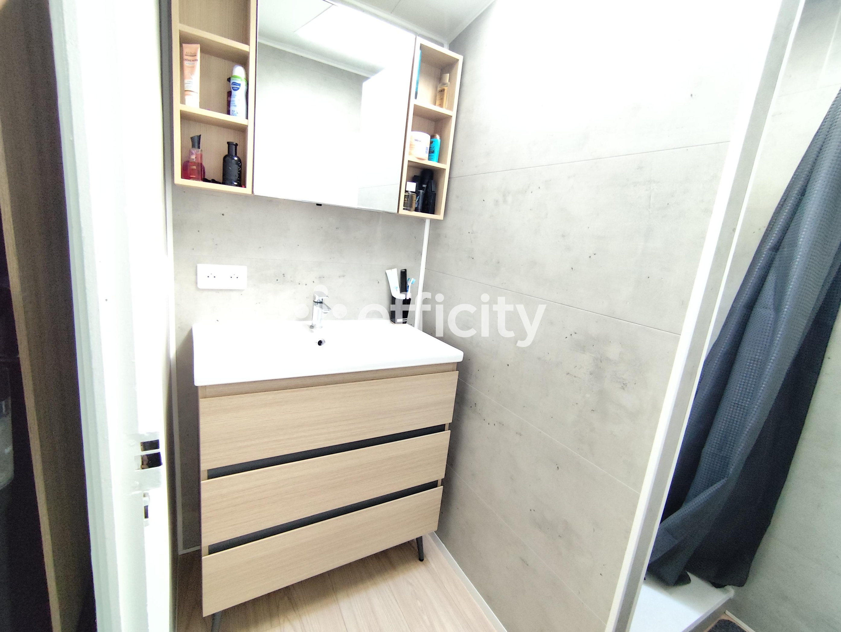 Achat immobilier Maison 7 pièces  140m2 à Sainte-Gemme (17250) - Photo n°14