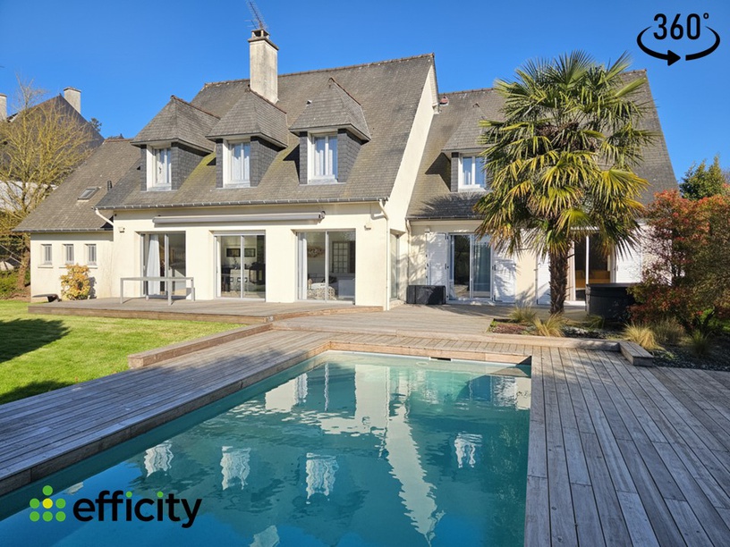 Achat immobilier Maison 10 pièces  260m2 à Fougères (35300) - Photo n°1