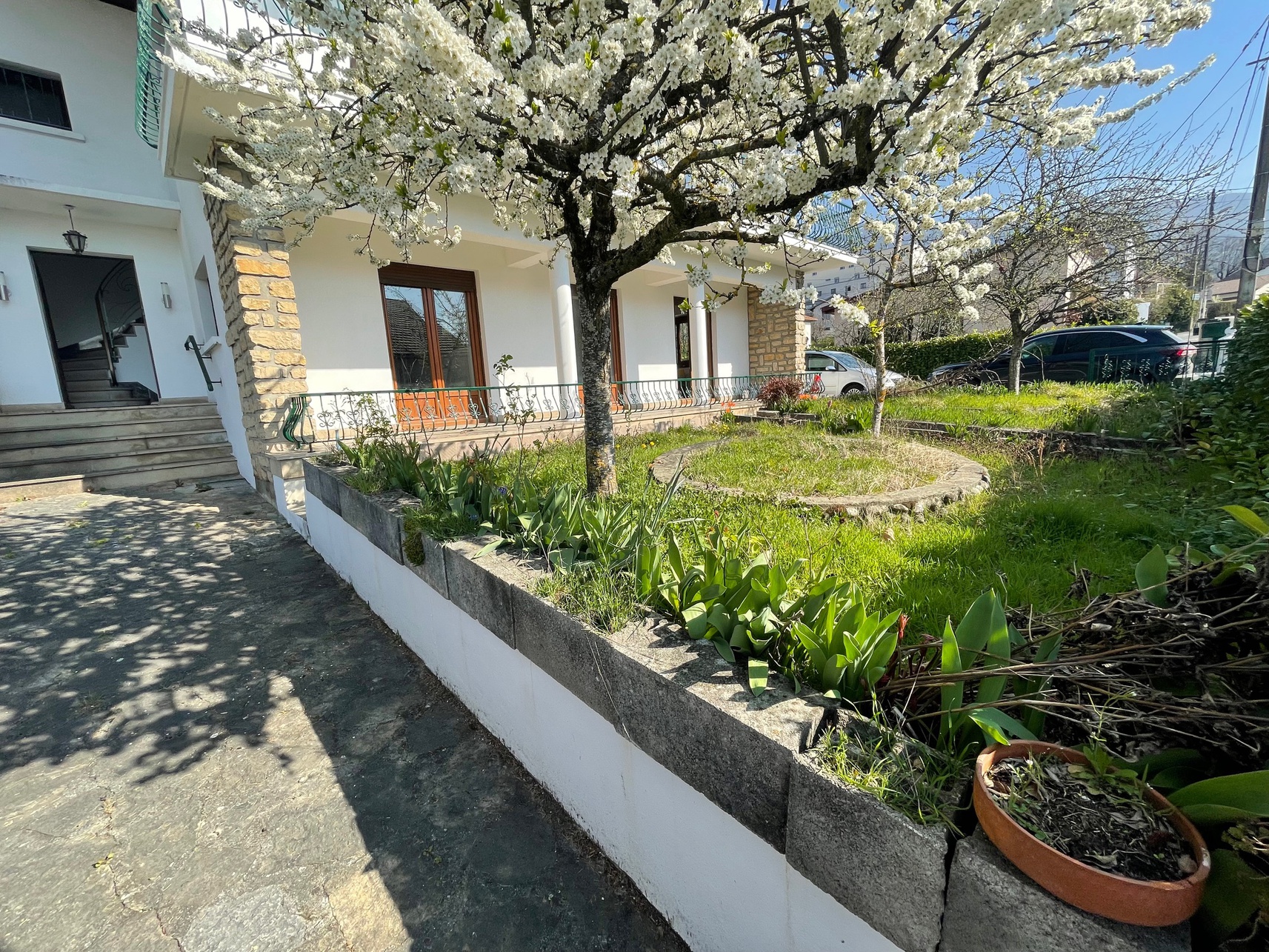 Achat immobilier Immeuble 8 pièces  200m2 à Valserhône (01200) - Photo n°1