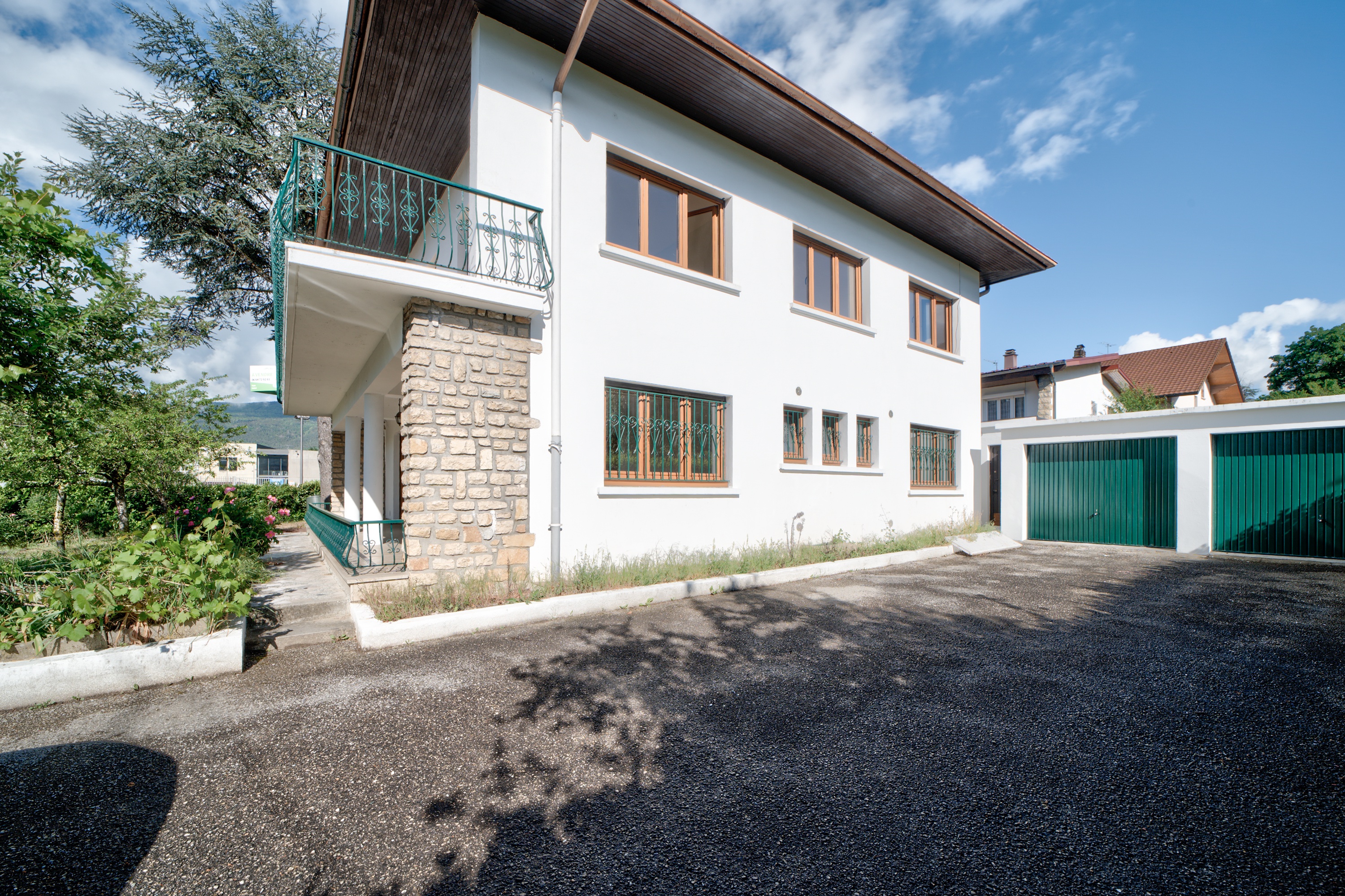 Immeuble 8 pièces 200 m² · à Valserhône · 200 m² · 498 000 €