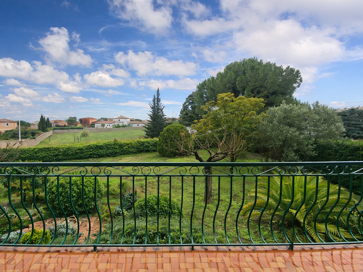 Achat immobilier Maison 9 pièces  188m2 à Puimisson (34480) - Photo n°5