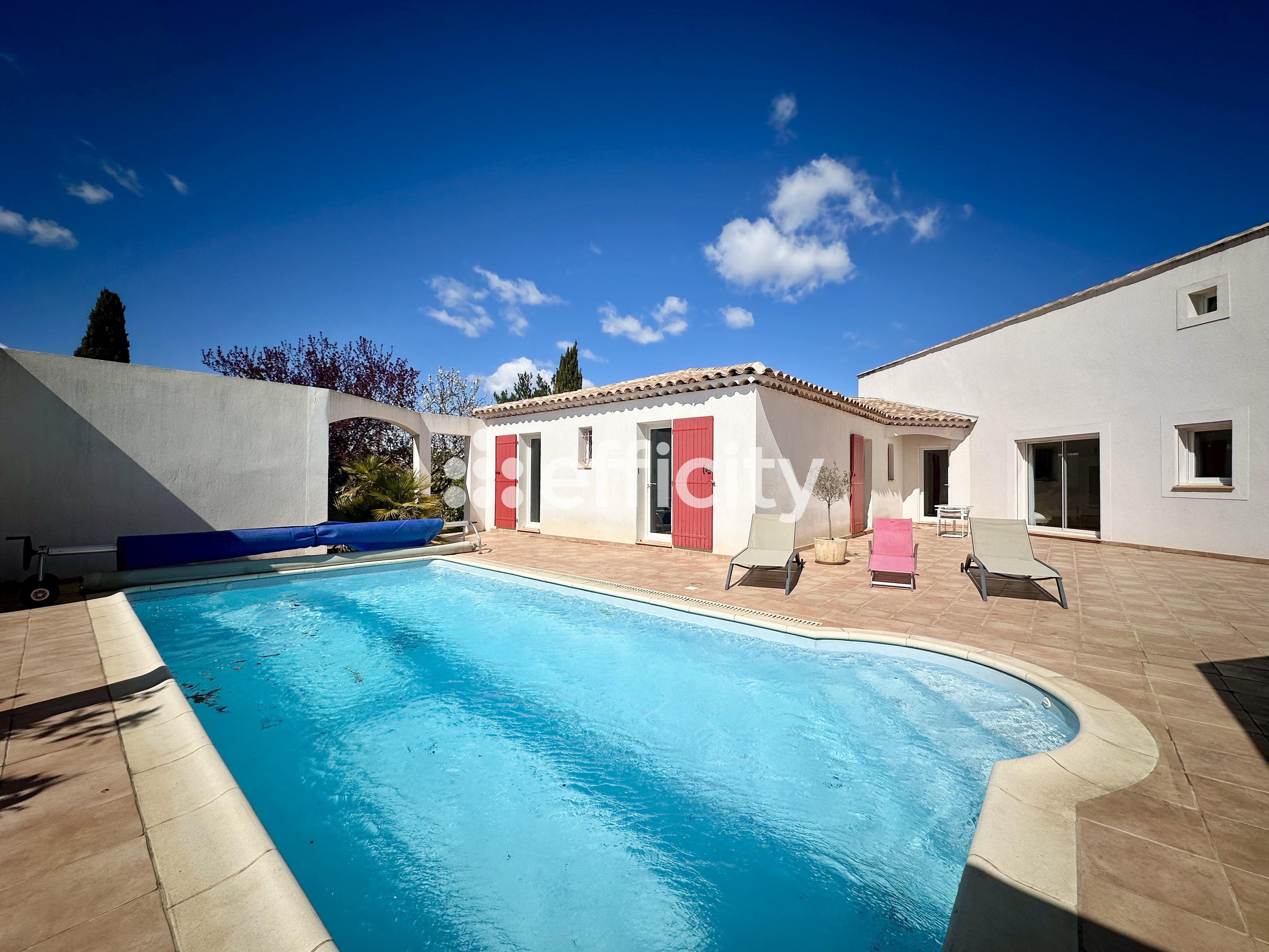 Achat immobilier Maison 7 pièces  173m2 à Aix-en-Provence (13540) - Photo n°1