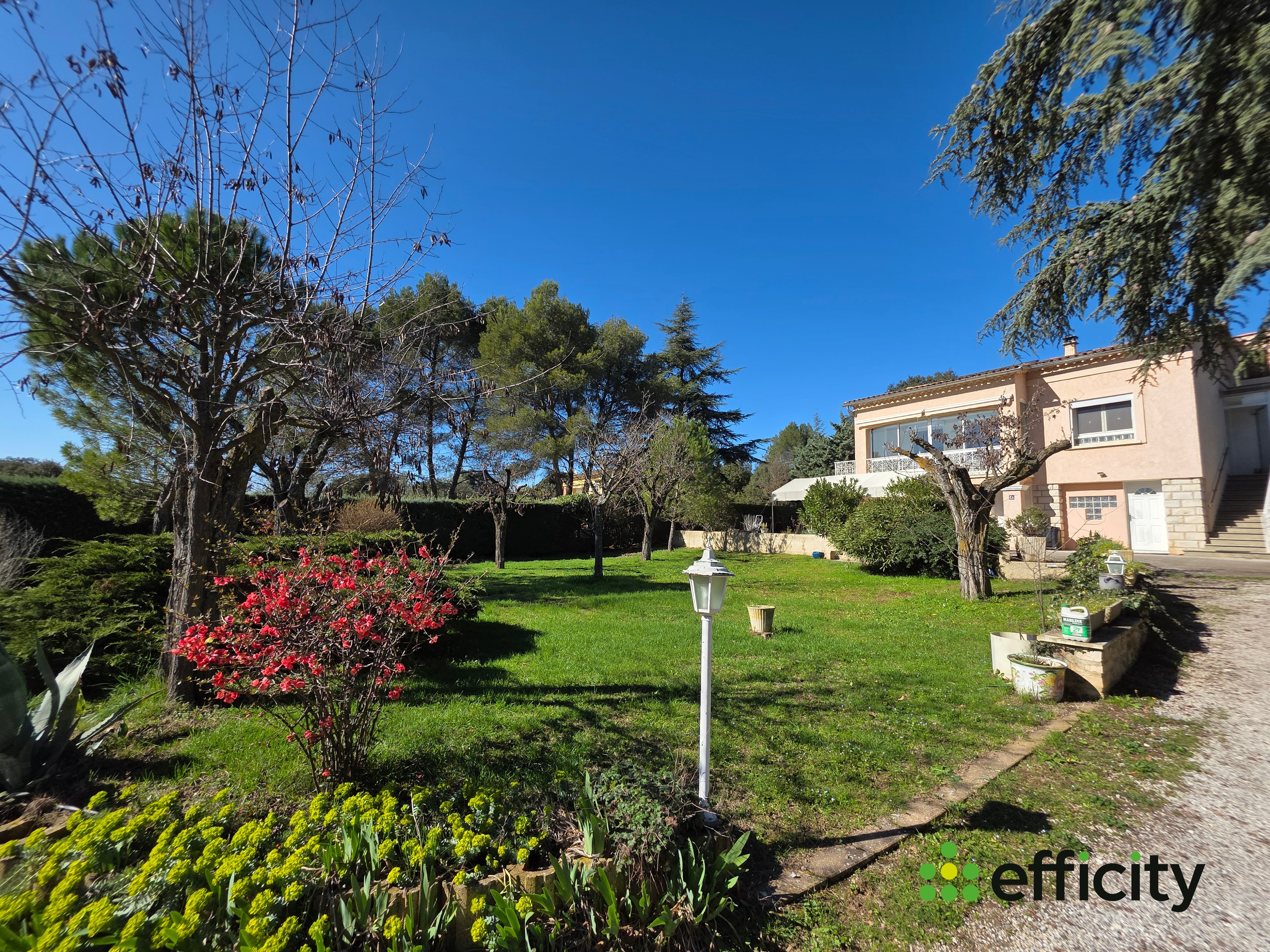 Achat immobilier Maison 6 pièces  150m2 à Oraison (04700) - Photo n°1