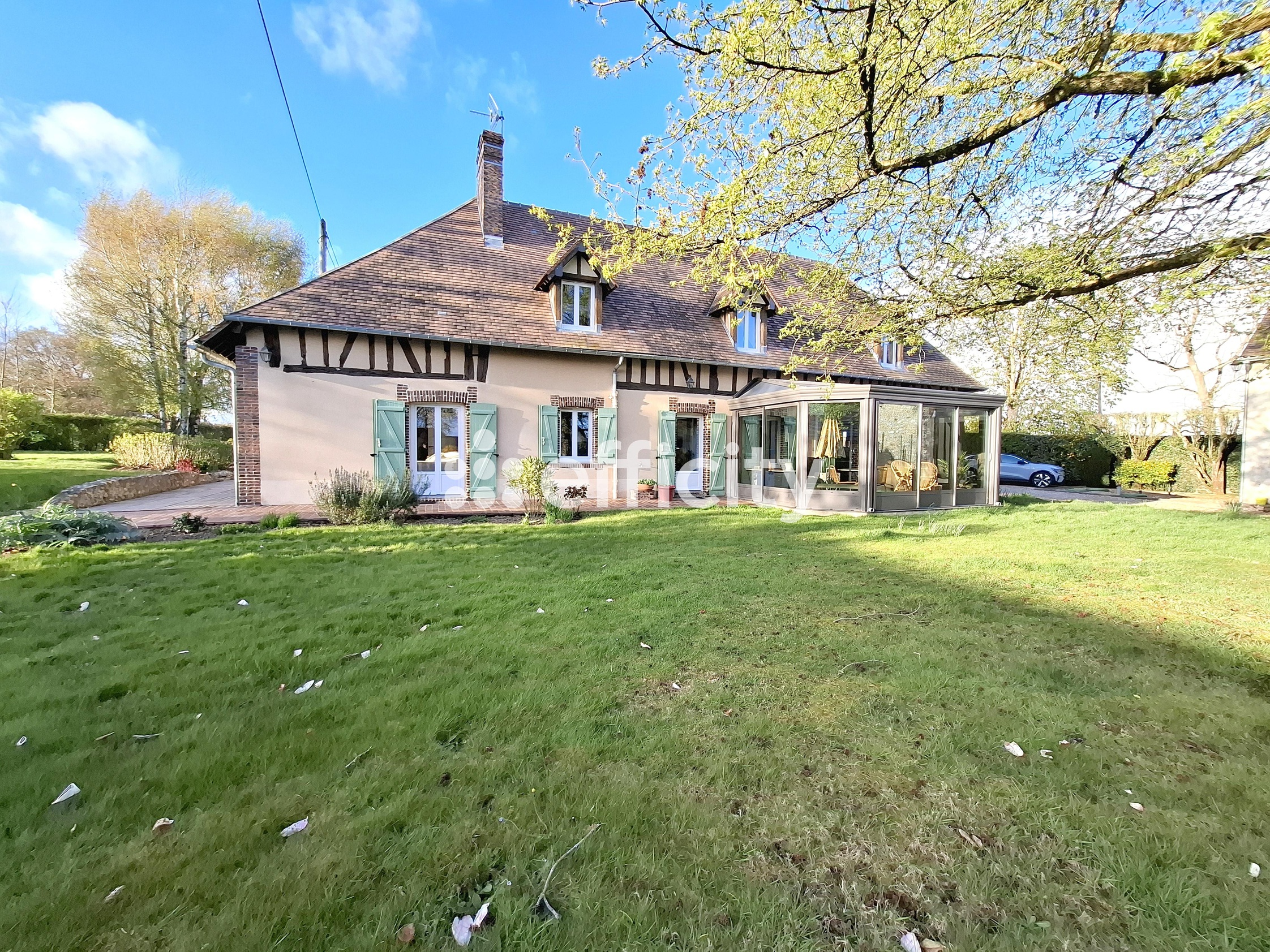 maison 7 pièces - 196m2 à Combres (28480)