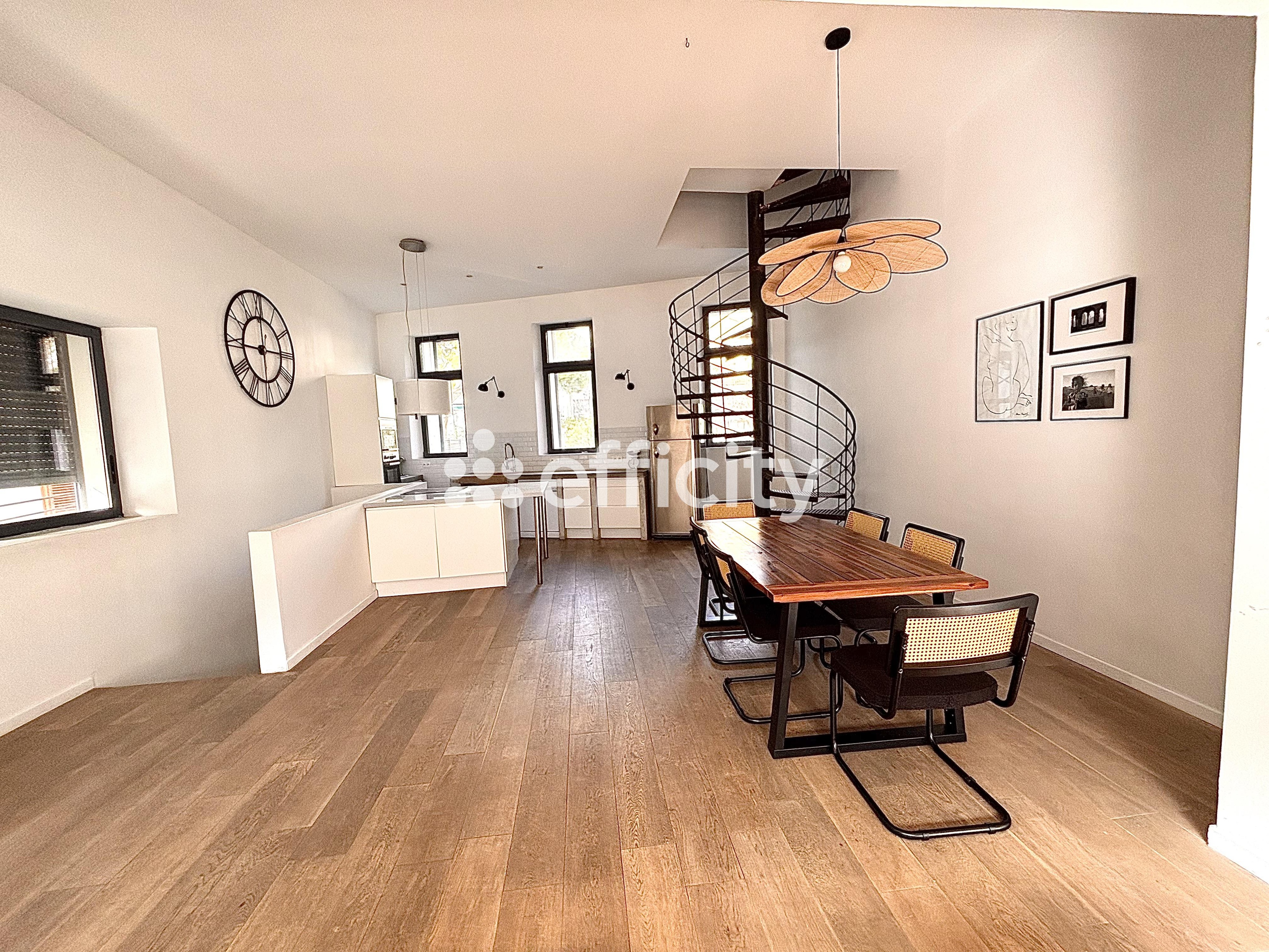 Achat immobilier Maison 8 pièces  160m2 à Marseille (13007) - Photo n°5
