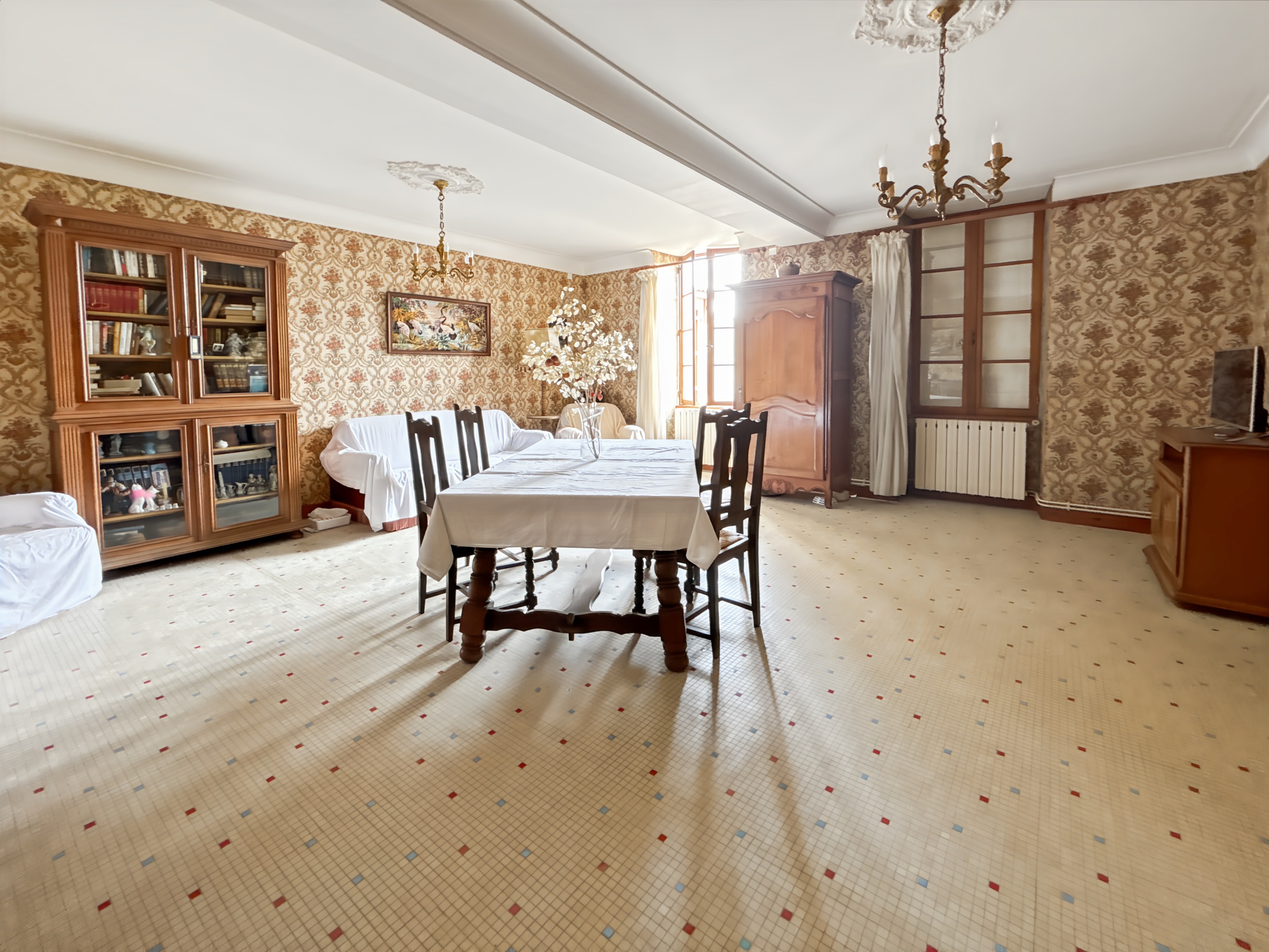 Achat immobilier Maison 7 pièces  183m2 à Jarnac-Champagne (17520) - Photo n°7