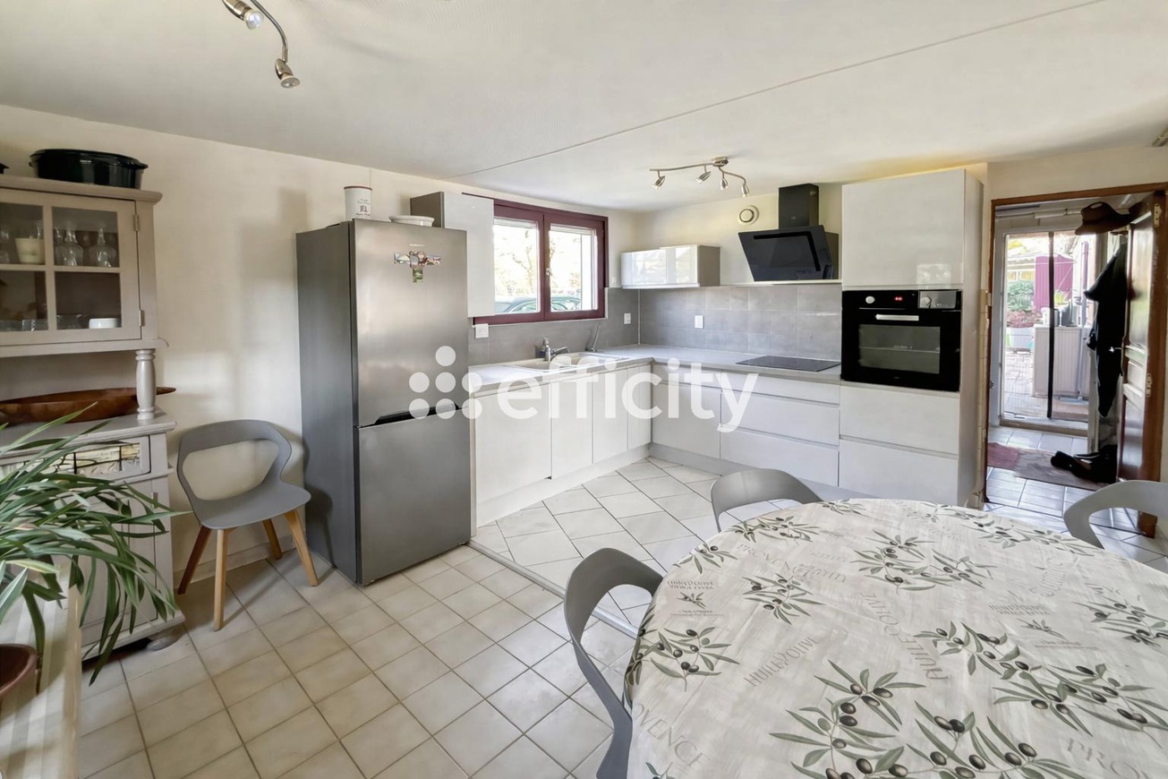 Achat immobilier Maison 5 pièces  150m2 à Sainte-Même (17770) - Photo n°8