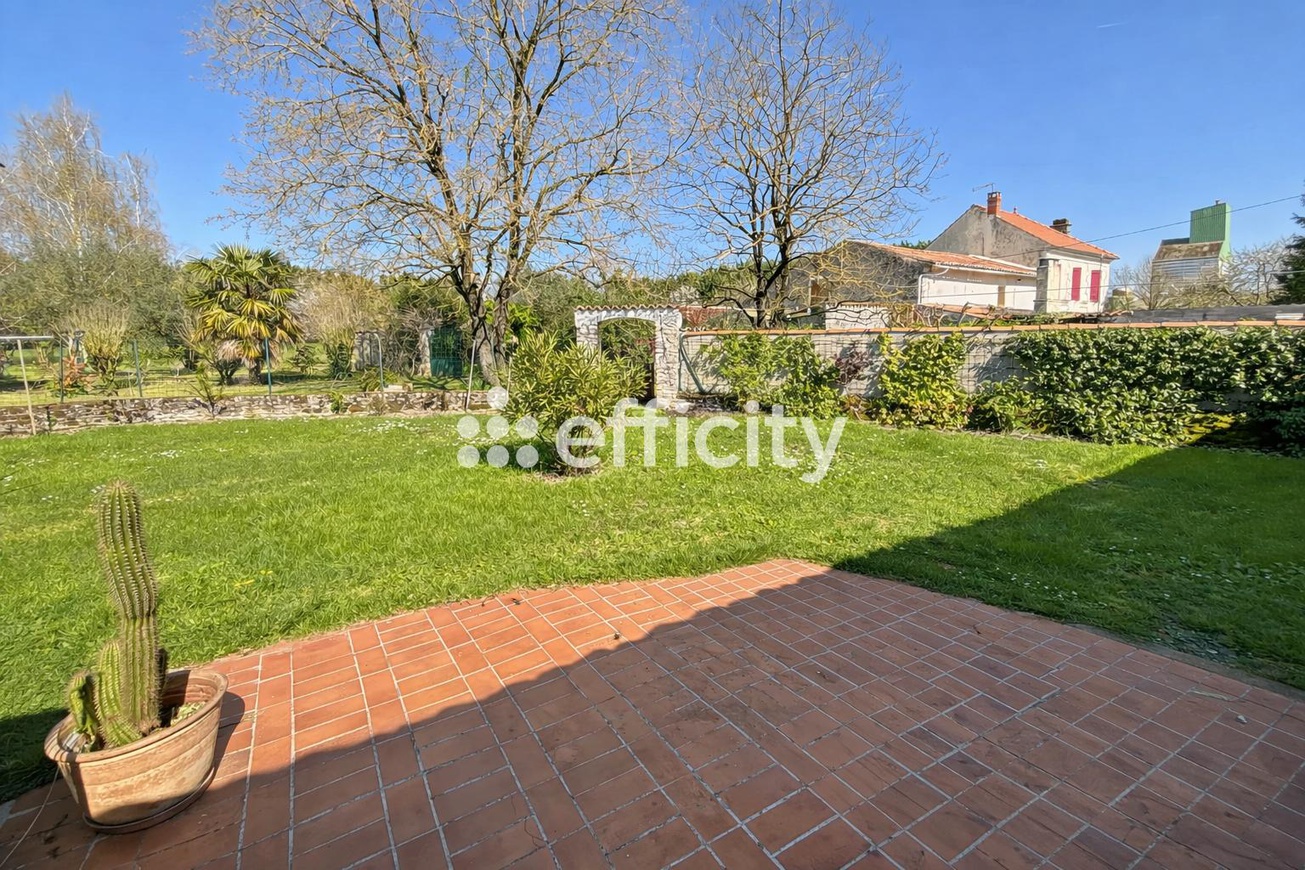 Achat immobilier Maison 5 pièces  150m2 à Sainte-Même (17770) - Photo n°5