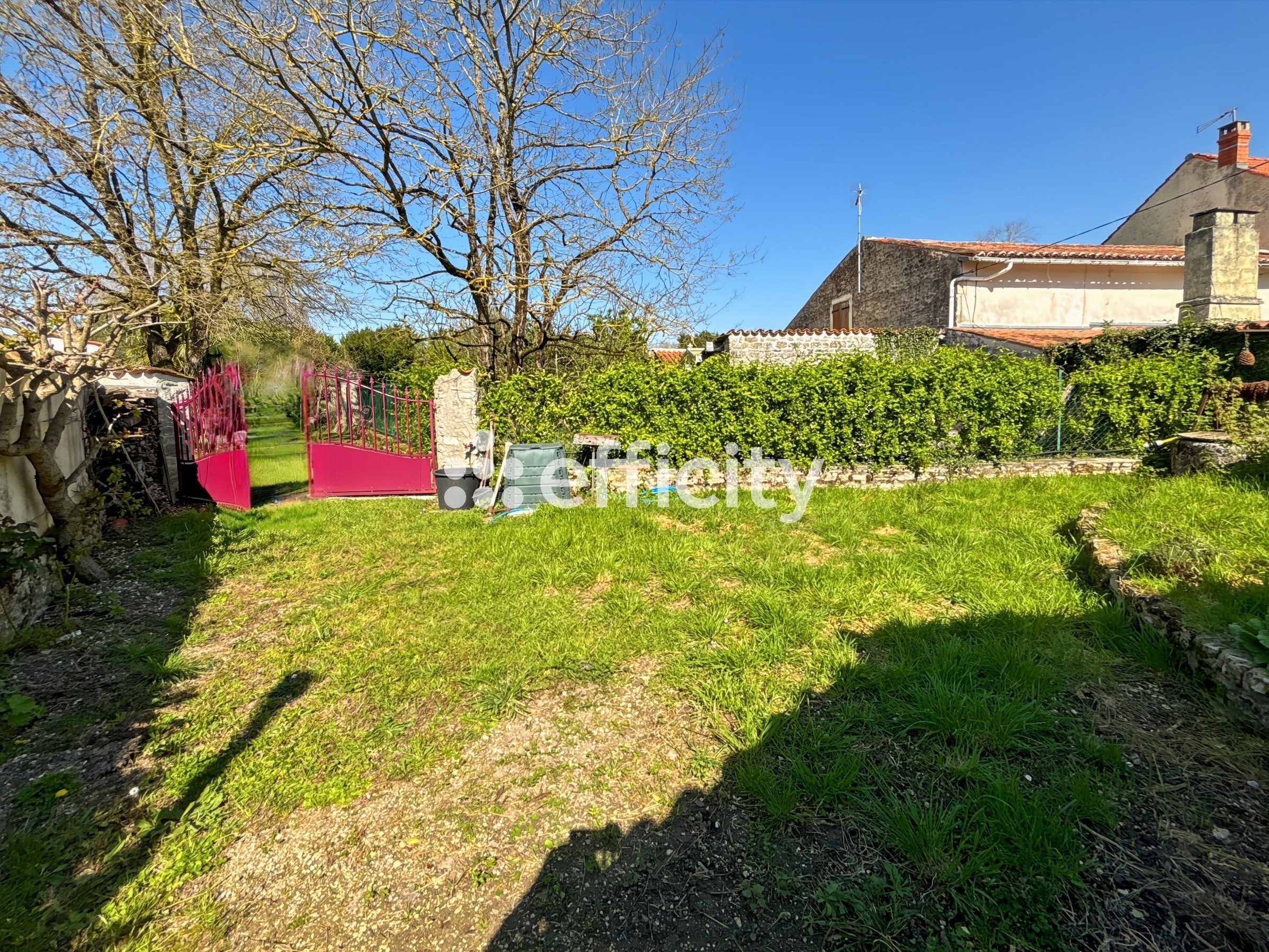 Achat immobilier Maison 5 pièces  150m2 à Sainte-Même (17770) - Photo n°14
