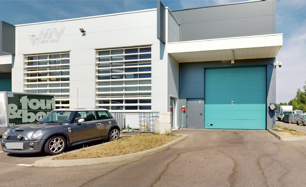local commercial 7 pièces - 282m2 à Feyzin (69320)