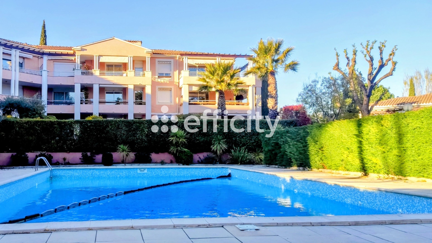 appartement 2 pièces - 49m2 à Aix-en-Provence (13090)