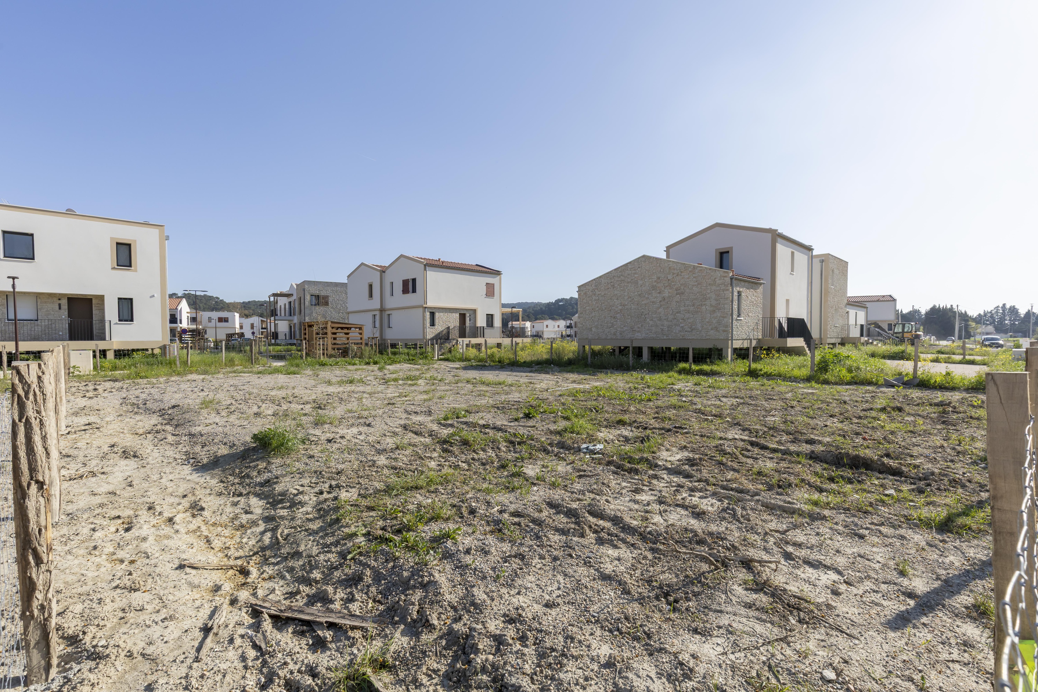 terrain  - 427m2 à Saint-Étienne-du-Grès (13103)