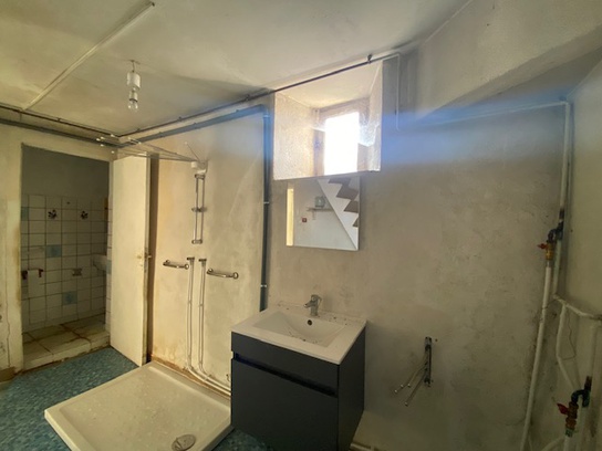 Achat immobilier Maison 5 pièces  80m2 à Bourg (33710) - Photo n°6