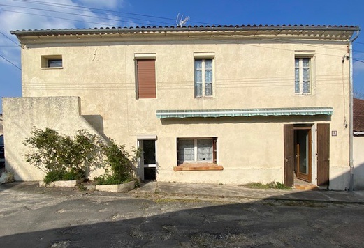 Achat immobilier Maison 5 pièces  80m2 à Bourg (33710) - Photo n°10