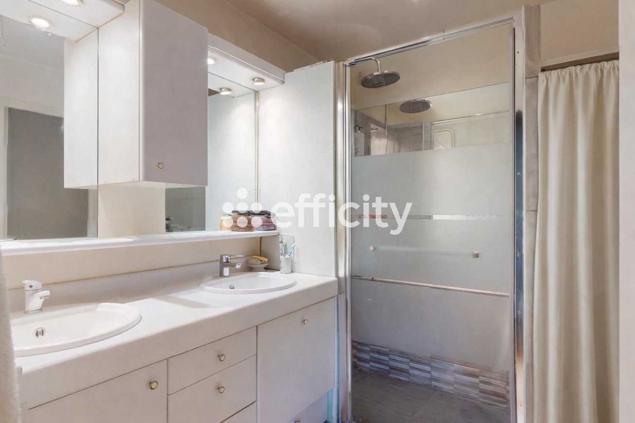 Achat immobilier Maison 5 pièces  198m2 à Saint-Denis-lès-Bourg (01000) - Photo n°12