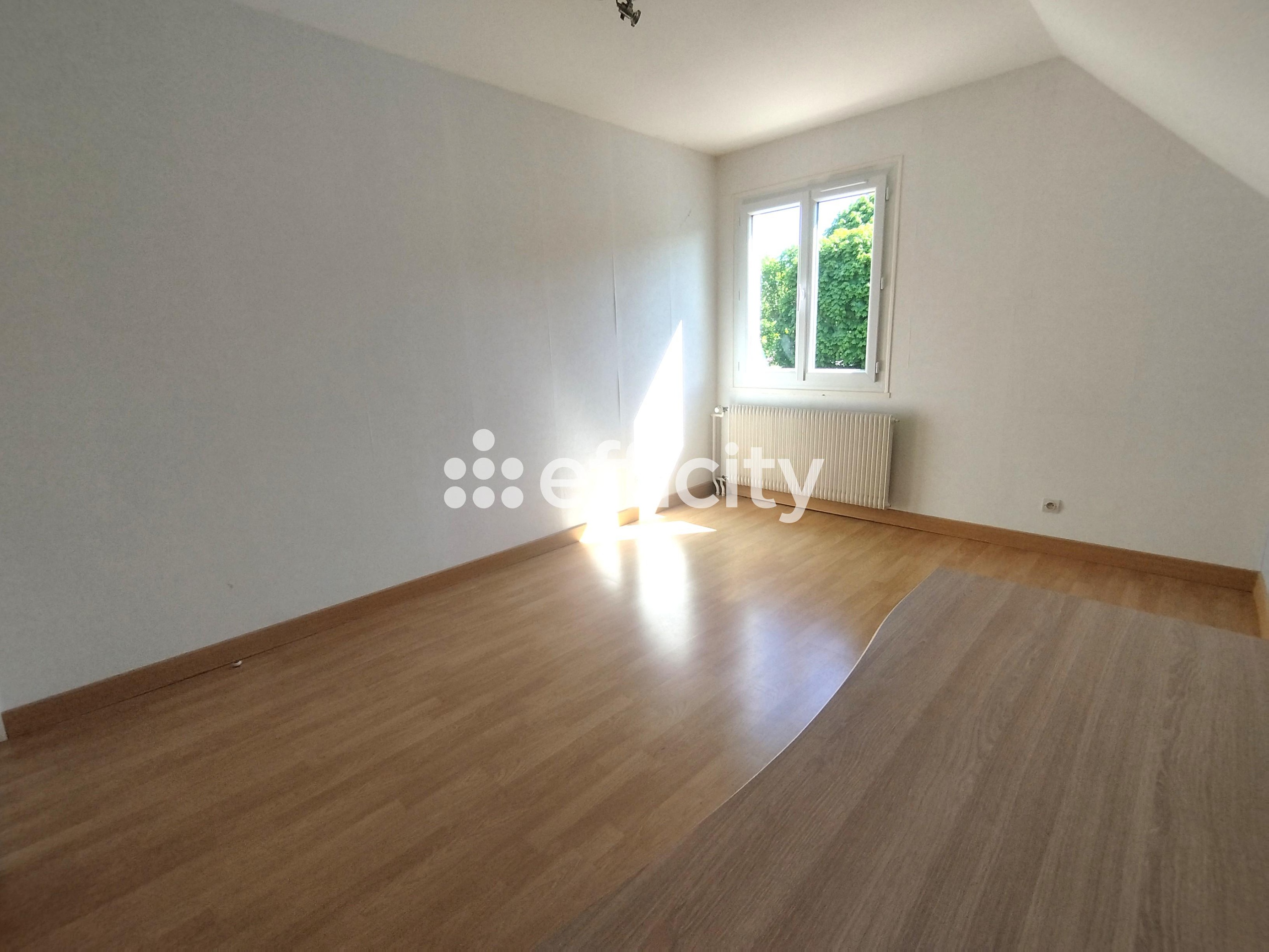 Achat immobilier Maison 7 pièces  120m2 à Montluçon (03100) - Photo n°4