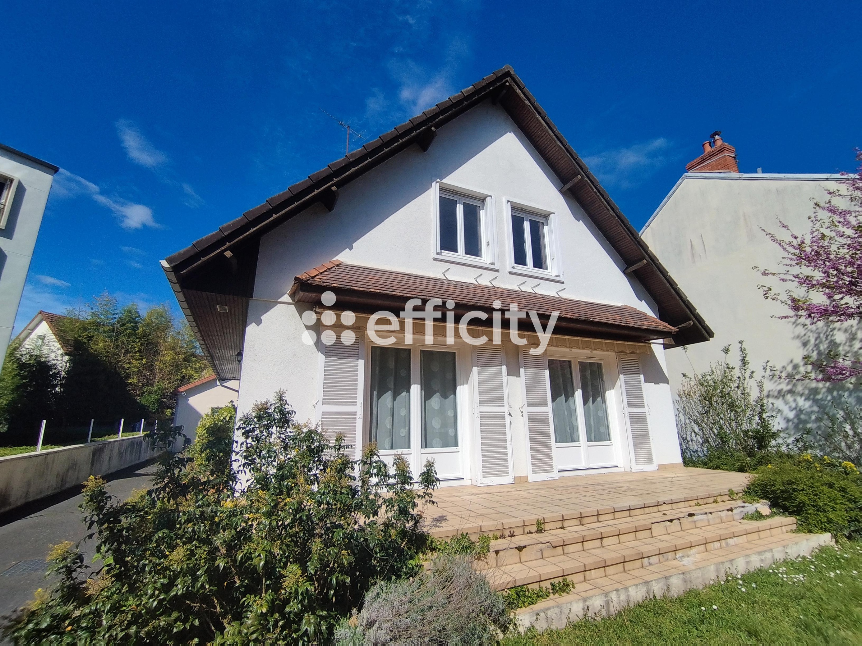 Achat immobilier Maison 7 pièces  120m2 à Montluçon (03100) - Photo n°1