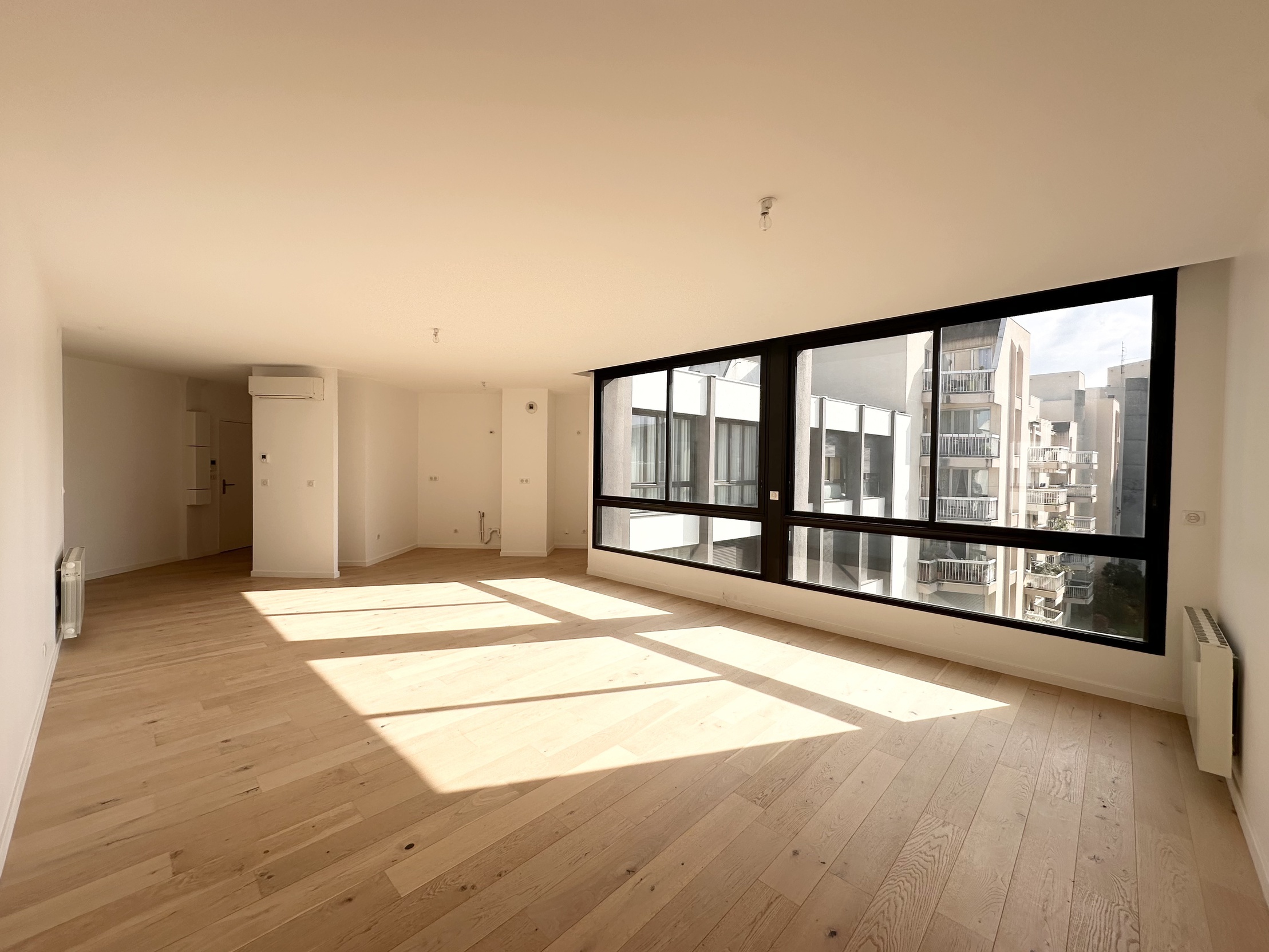 appartement 5 pièces - 122m2 à Lyon (69008)