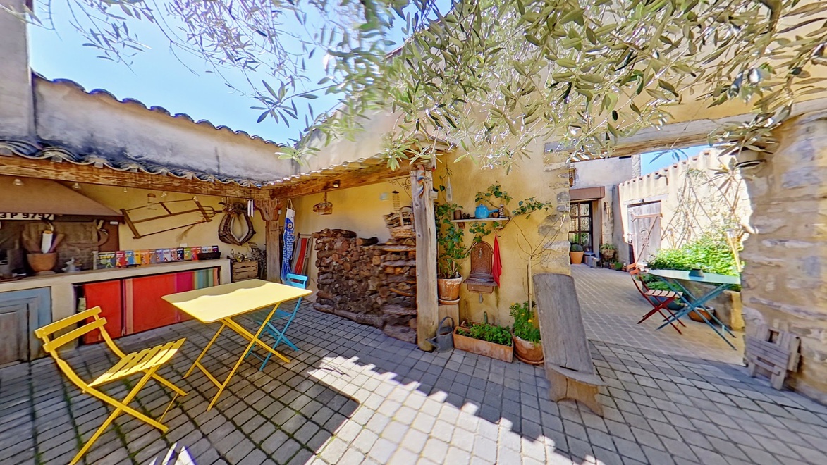 maison 6 pièces - 195m2 à Cucugnan (11350)