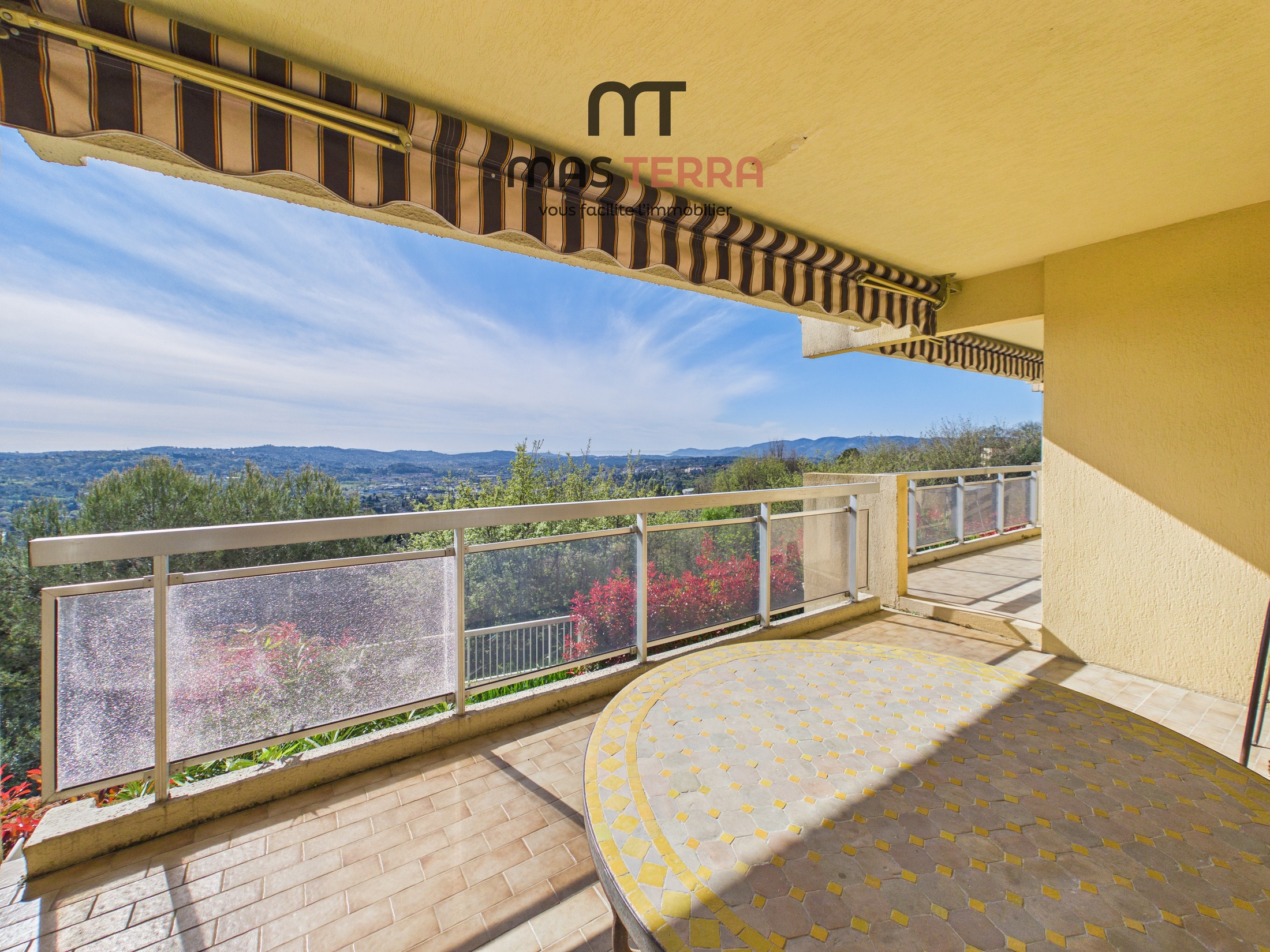 appartement 2 pièces - 64m2 à Grasse (06130)