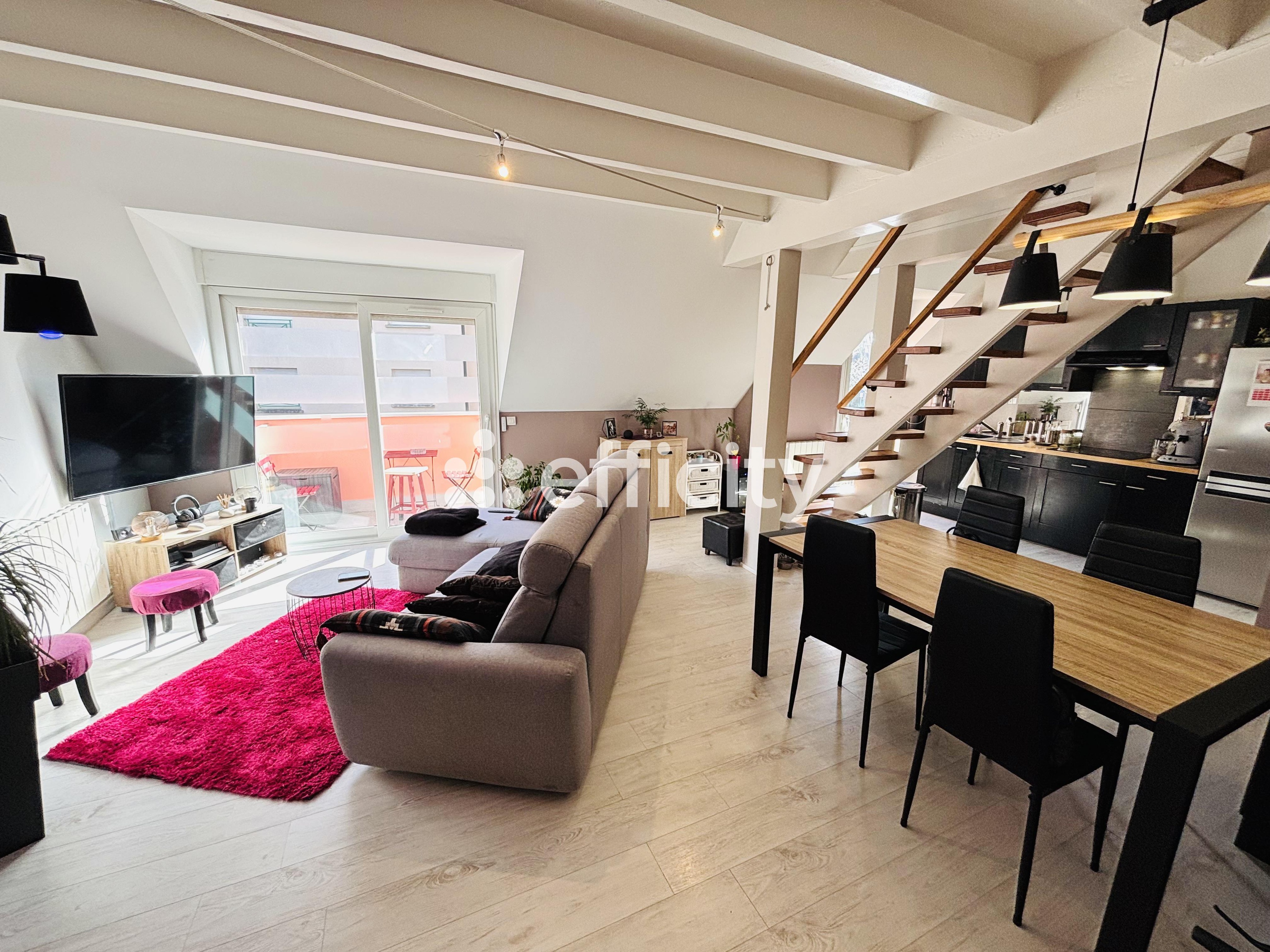 Achat immobilier Appartement 3 pièces  74m2 à Chevigny-Saint-Sauveur (21800) - Photo n°1