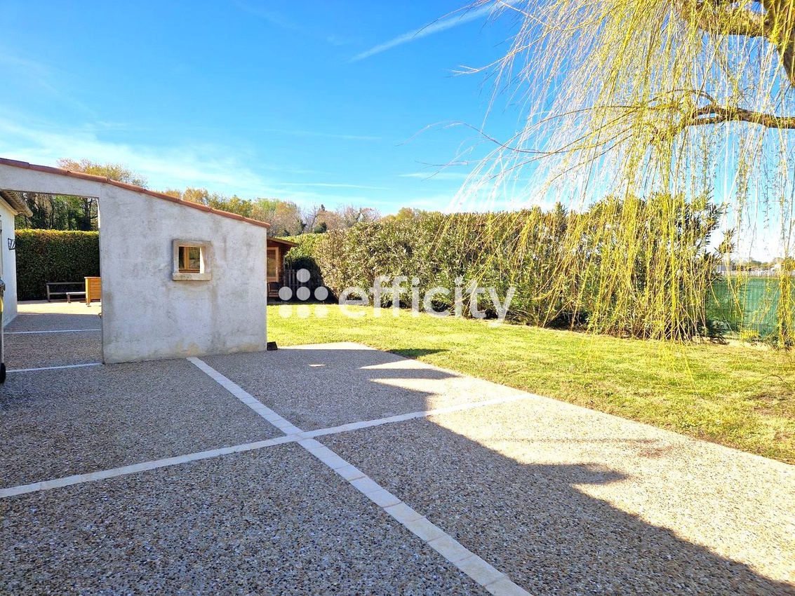 Achat immobilier Maison 10 pièces  222m2 à Tesson (17460) - Photo n°27