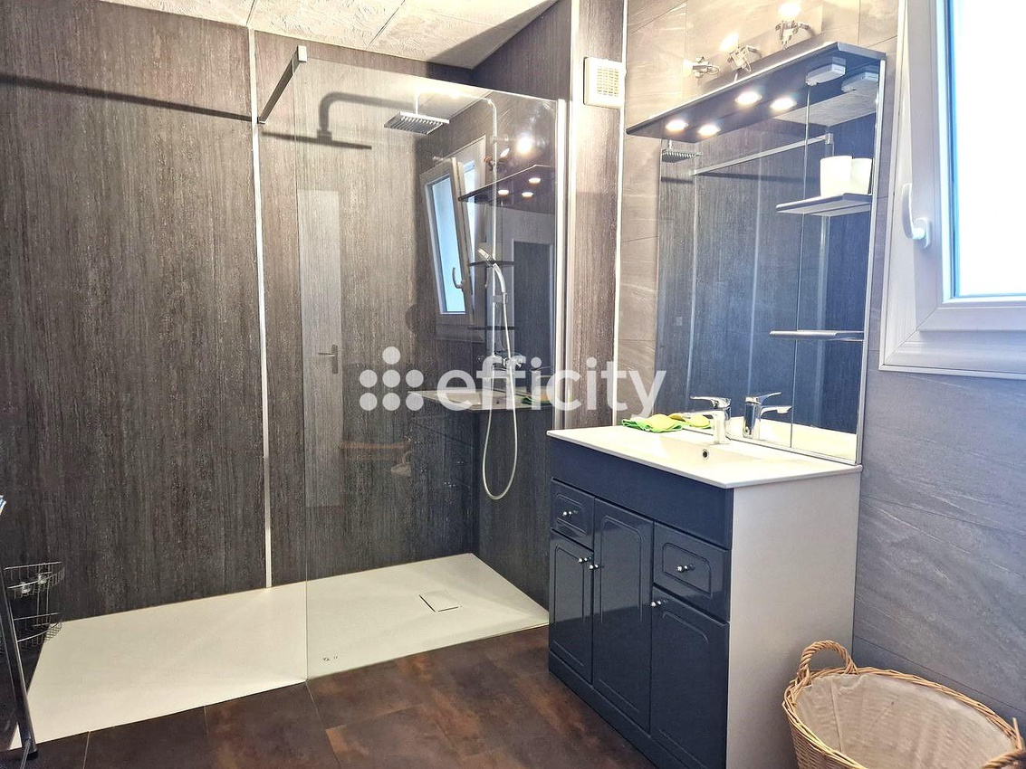 Achat immobilier Maison 10 pièces  222m2 à Tesson (17460) - Photo n°17