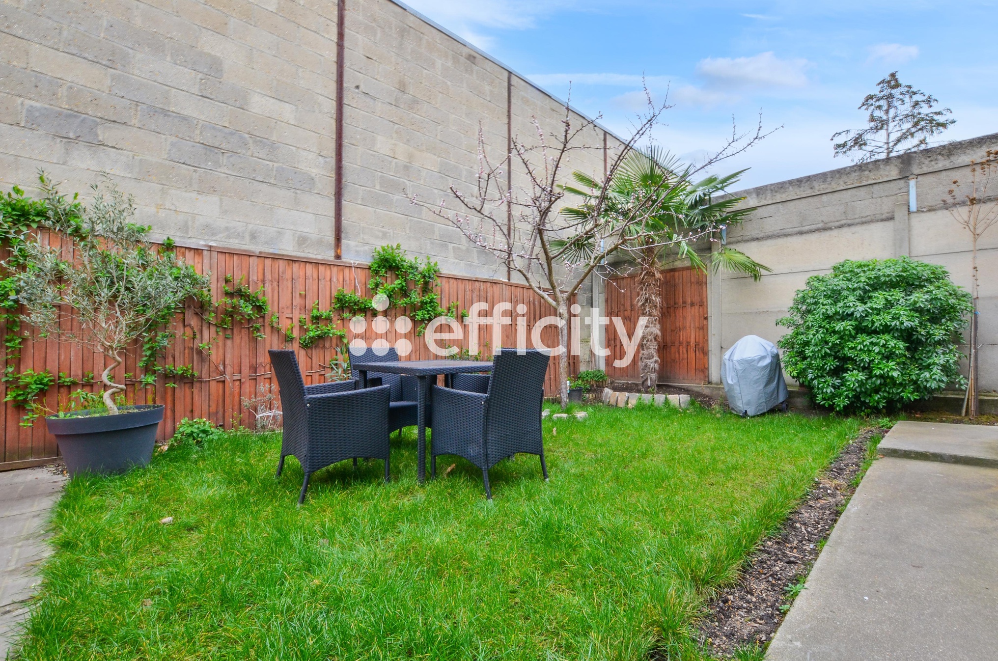 maison 4 pièces - 86m2 à Nanterre (92000)