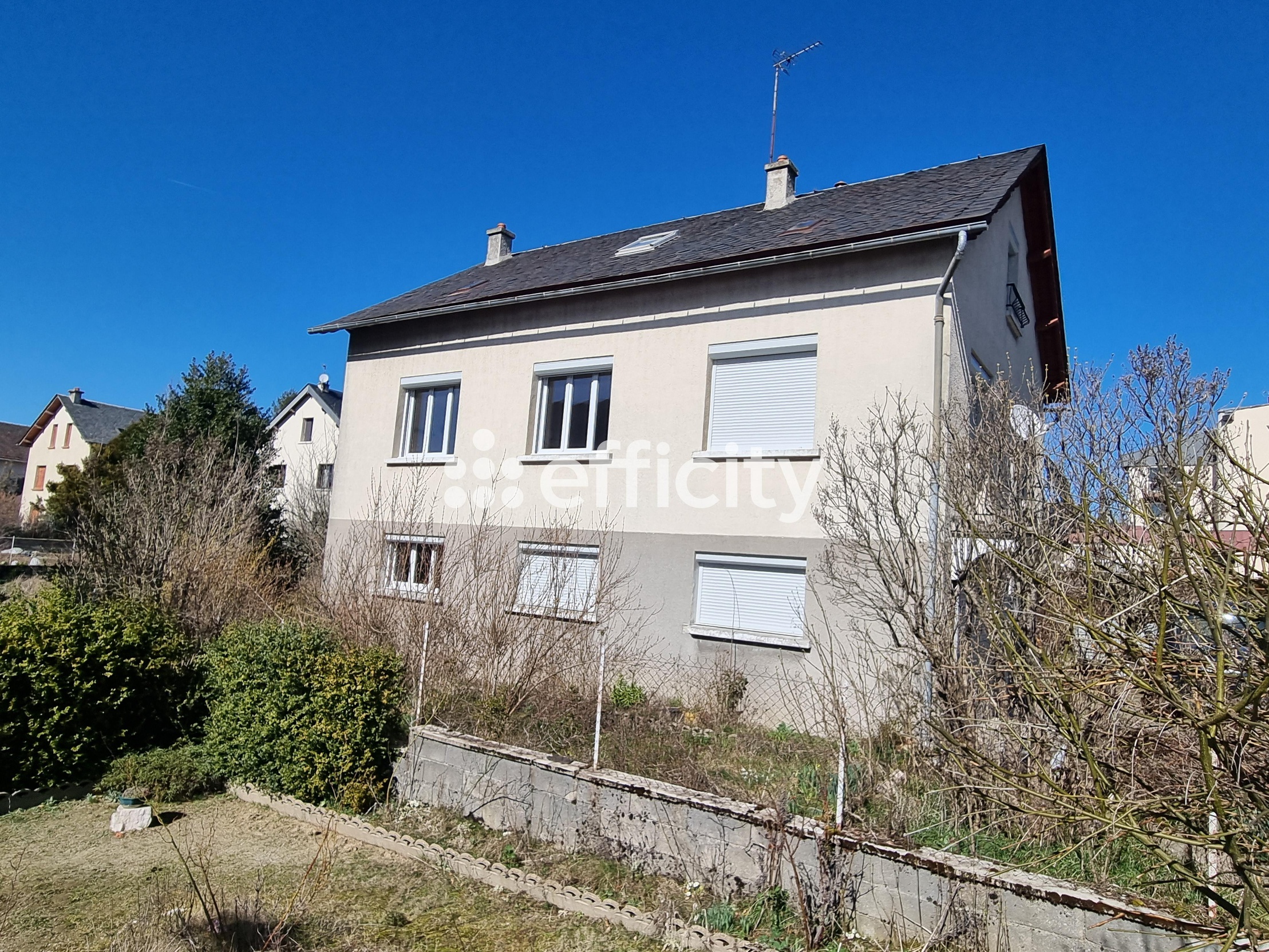 maison 7 pièces - 124m2 à Saint-Chély-d'Apcher (48200)
