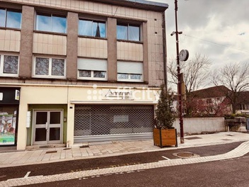 local commercial 5 pièces - 110m2 à Vesoul (70000)