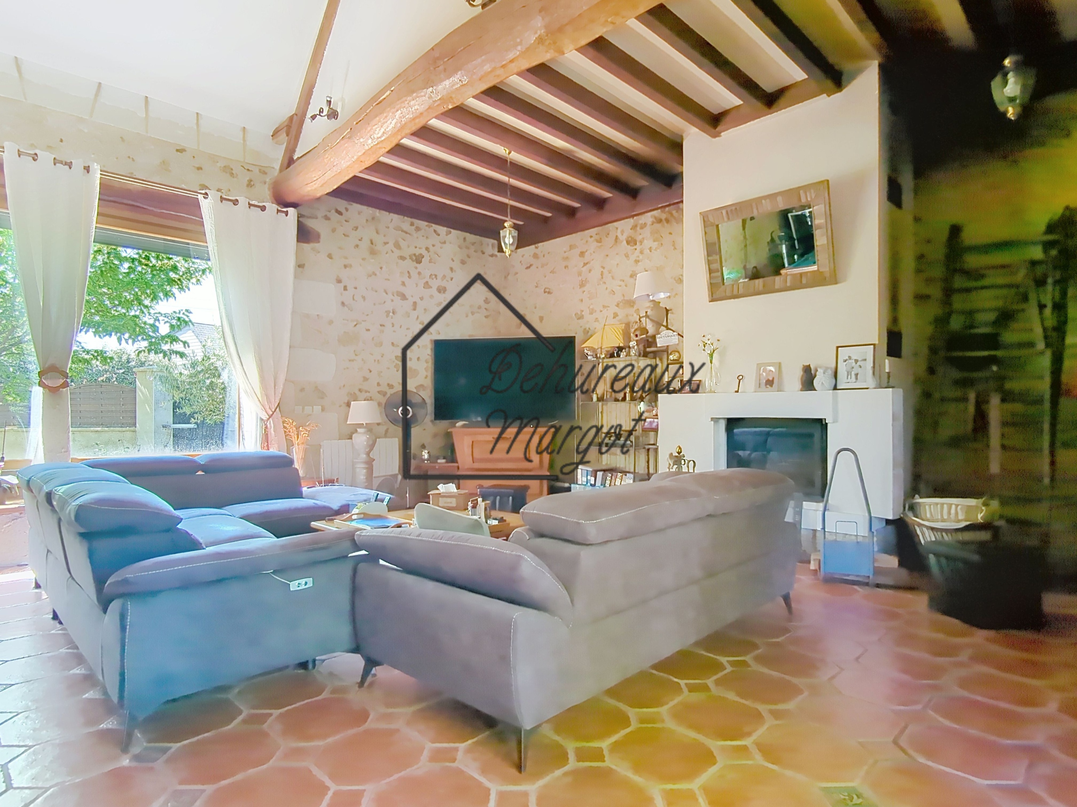 Achat immobilier Maison 10 pièces  244m2 à Mazières-de-Touraine (37130) - Photo n°5