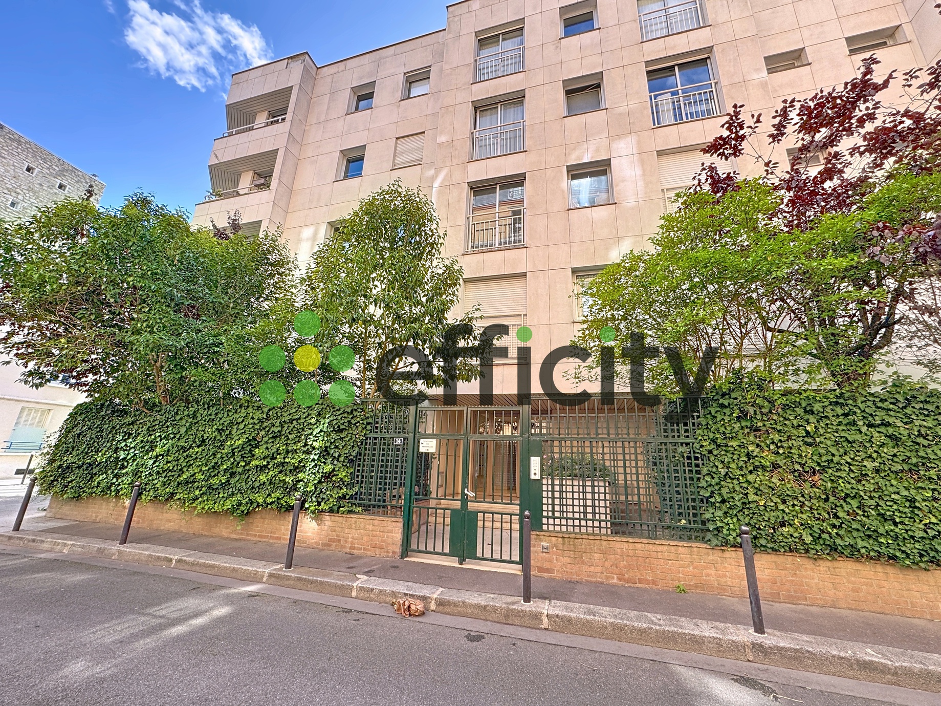 parking  - 10m2 à Paris (75015)