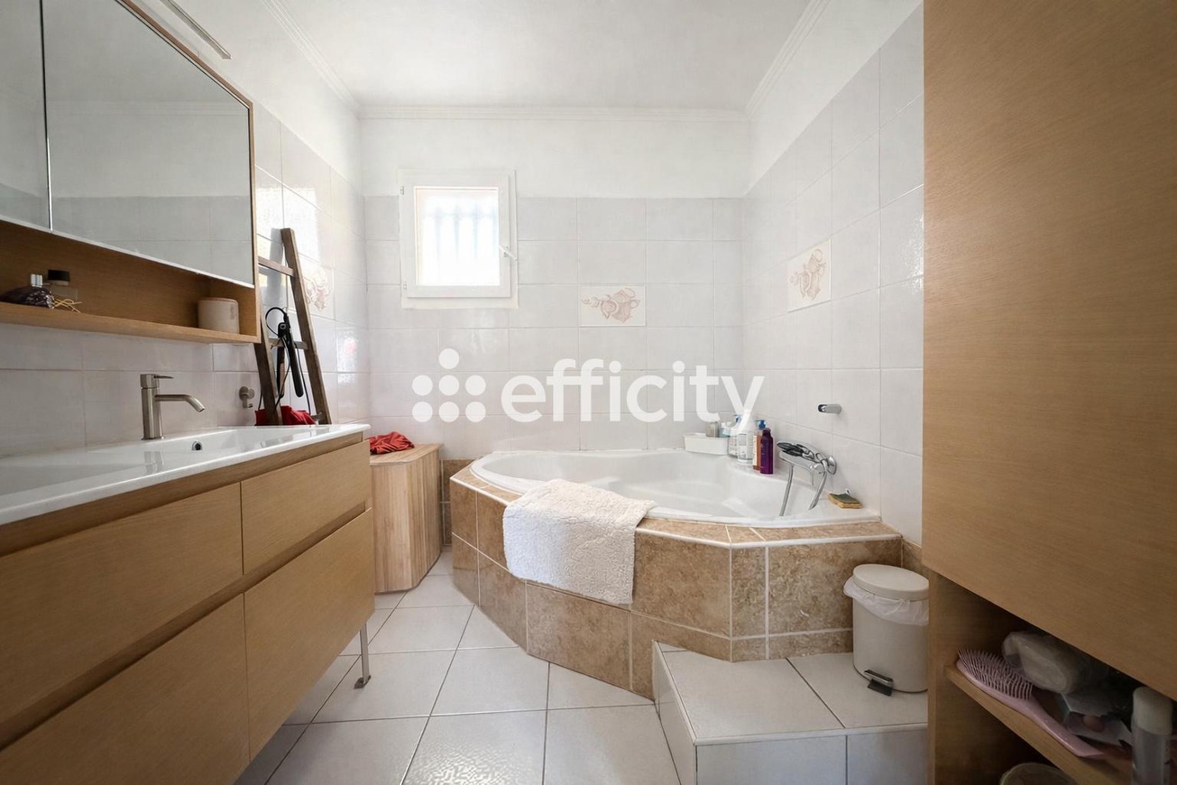 Achat immobilier Maison 5 pièces  108m2 à La Salvetat-Saint-Gilles (31880) - Photo n°6