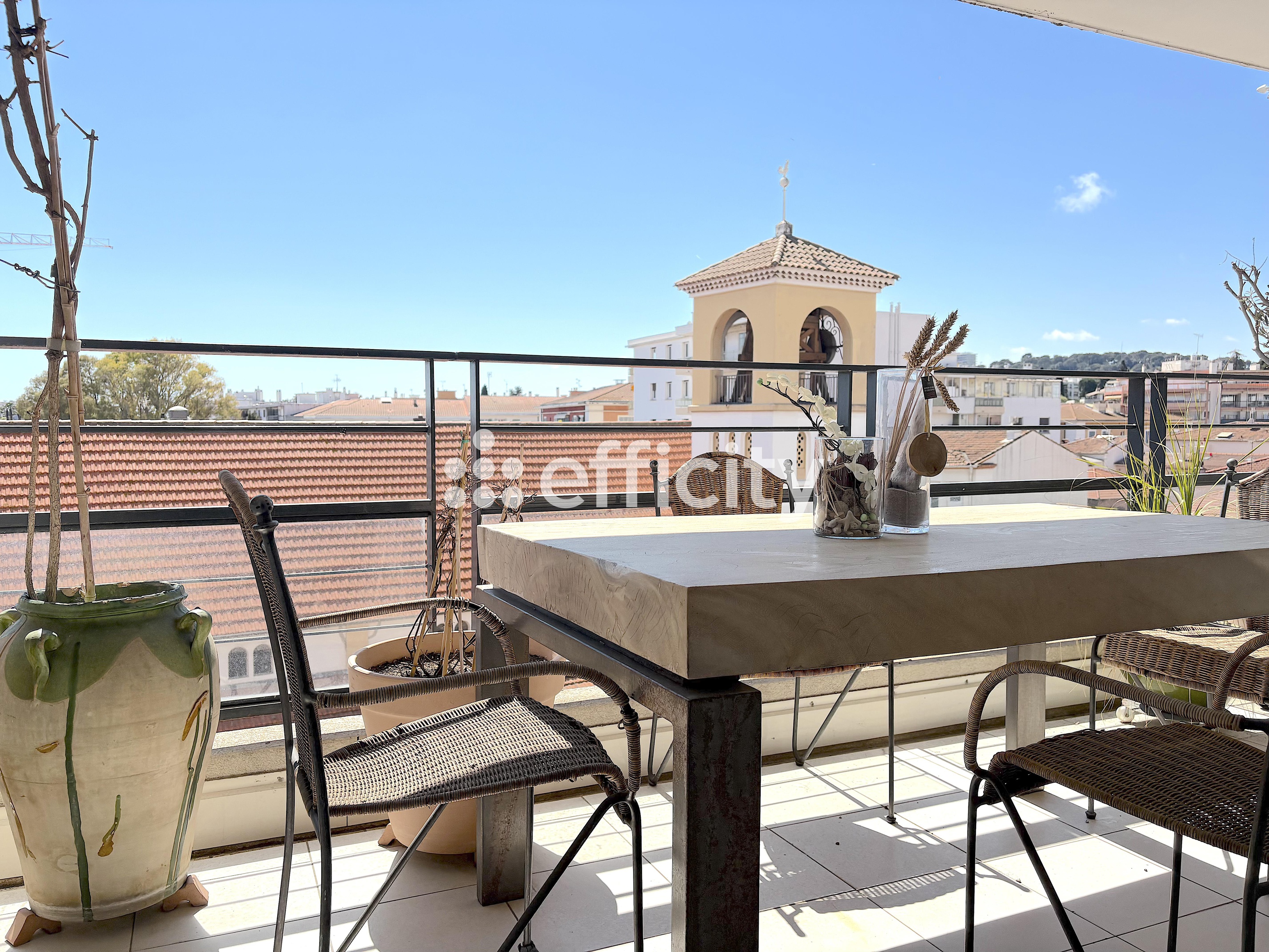 appartement 2 pièces - 56,0m2 à Cagnes-sur-Mer (06800)