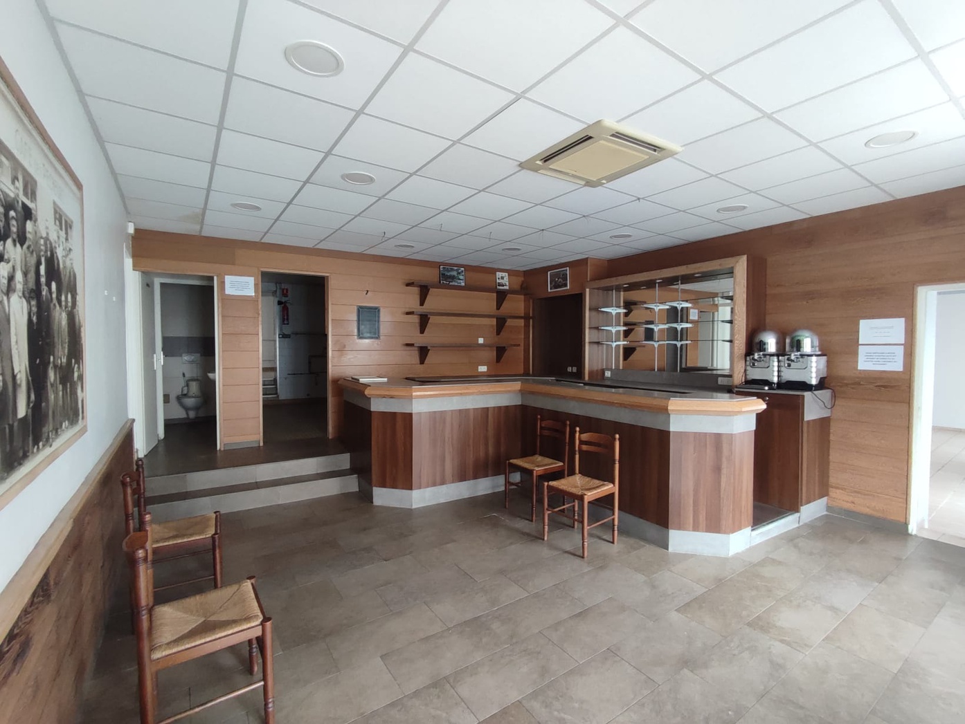 Achat immobilier Local commercial 12 pièces  375m2 à La Chevrolière (44118) - Photo n°4