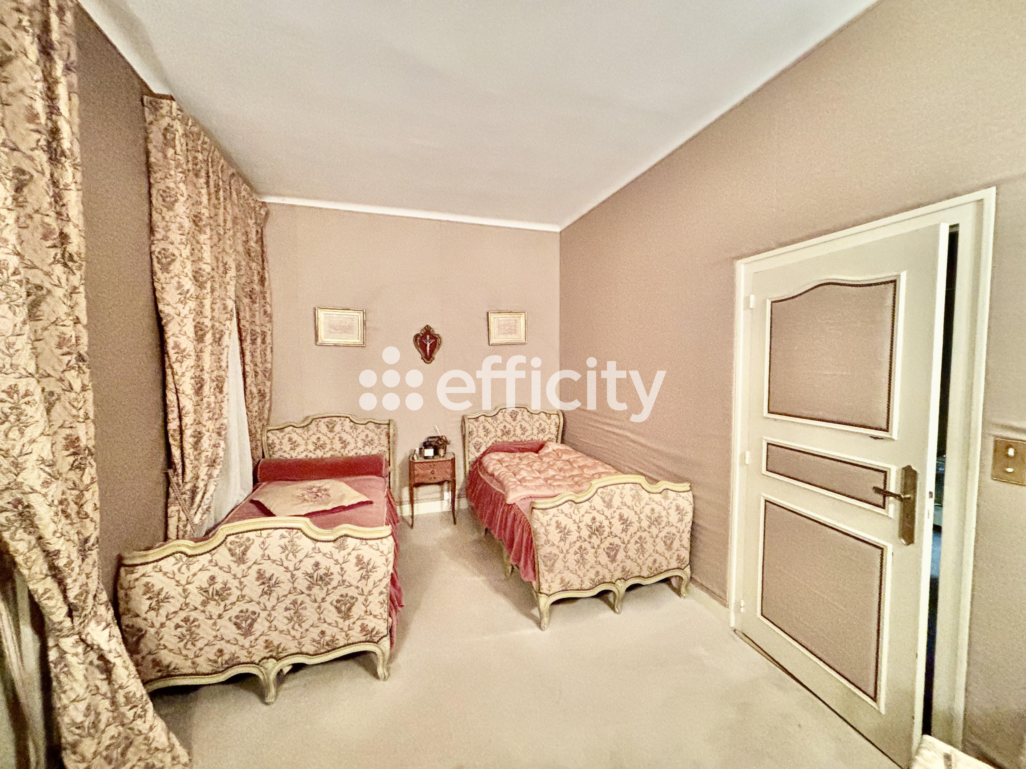 Achat immobilier Maison 11 pièces  303m2 à Saint-Georges-sur-Moulon (18110) - Photo n°7