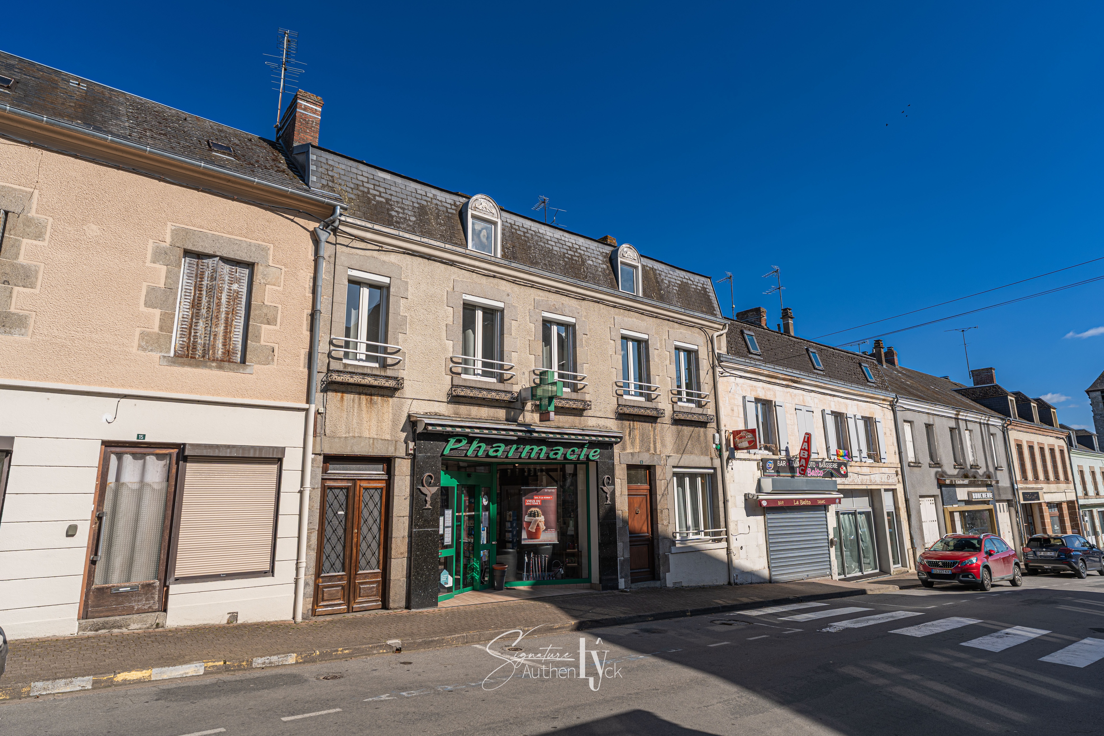 immeuble 11 pièces - 221,44m2 à Fursac (23290)
