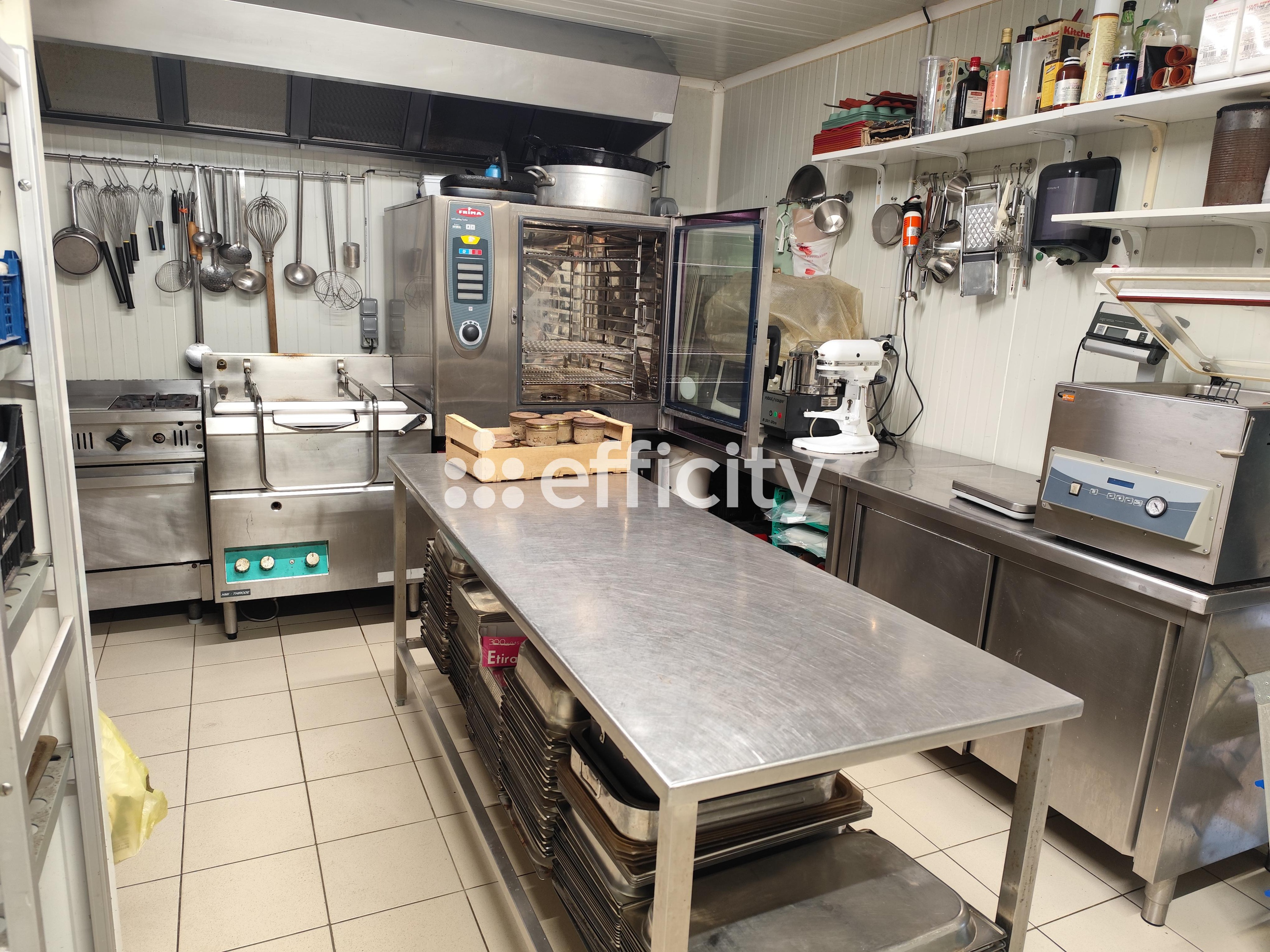 Achat immobilier Local commercial   190m2 à Rétaud (17460) - Photo n°9