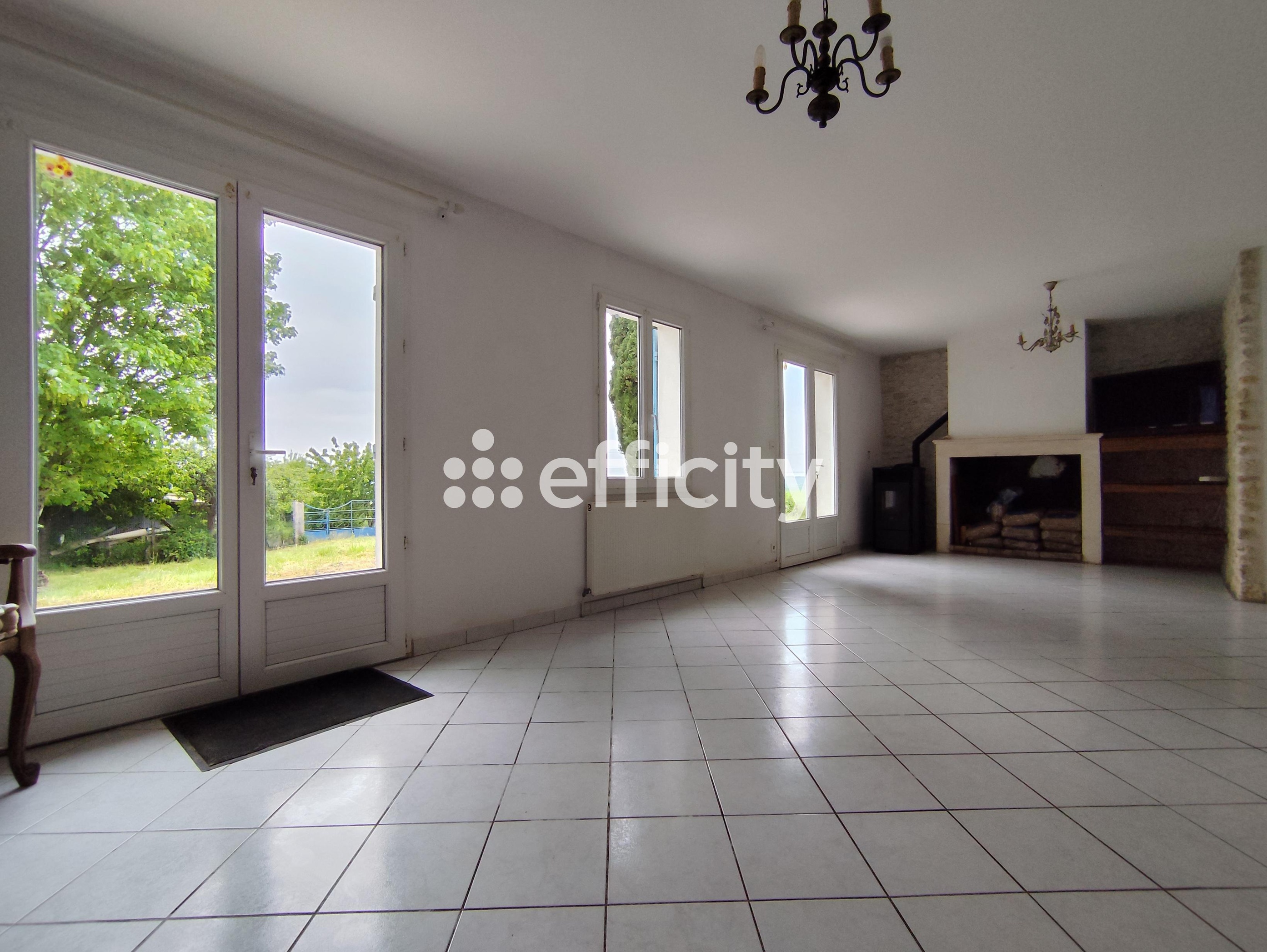 Achat immobilier Maison 4 pièces  110m2 à Chaniers (17610) - Photo n°4