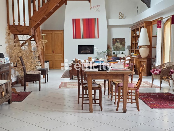 maison 6 pièces - 222m2 à Chartres (28000)