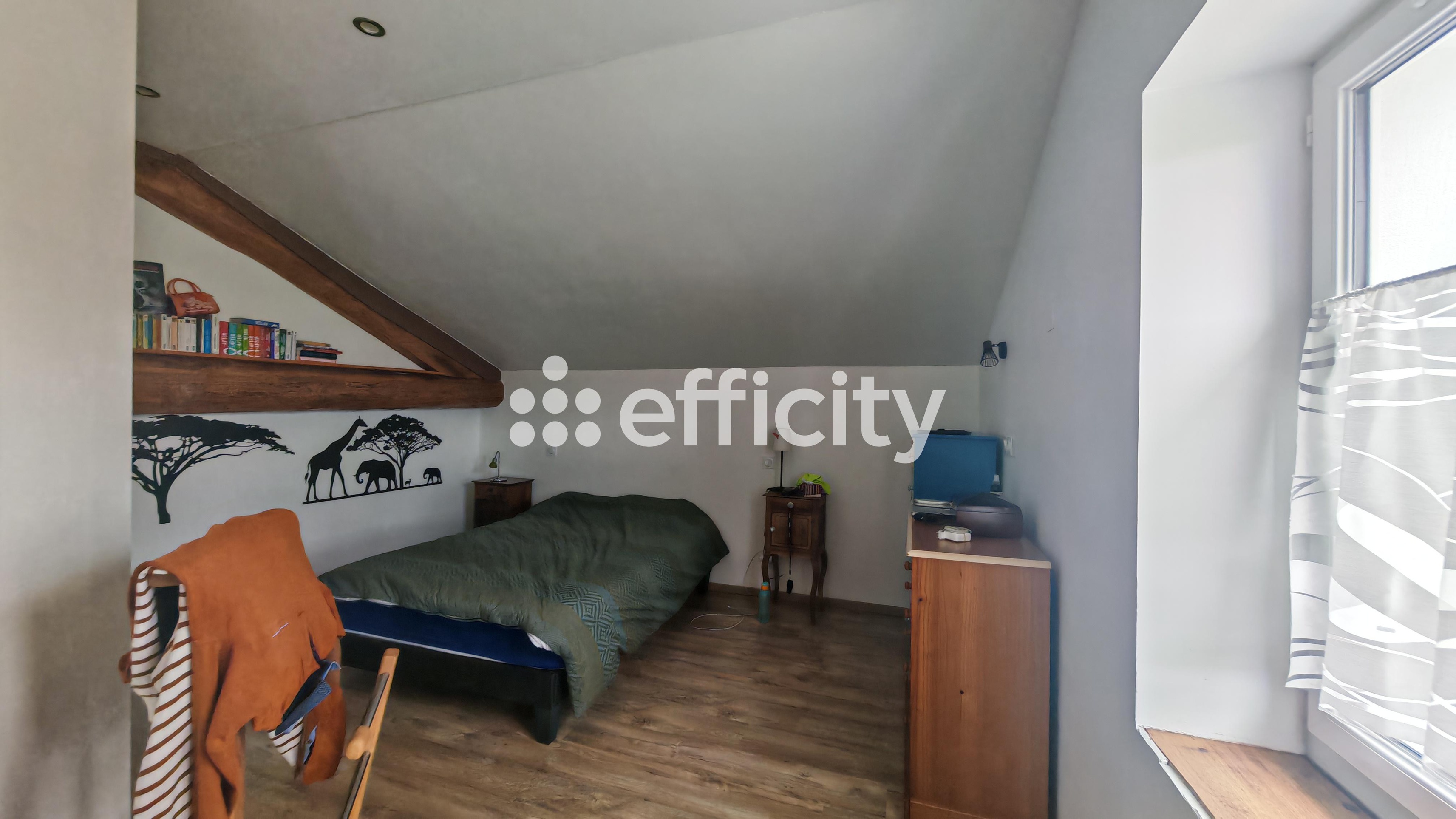 Achat immobilier Maison 5 pièces  146m2 à Villages du Lac de Paladru (38850) - Photo n°10